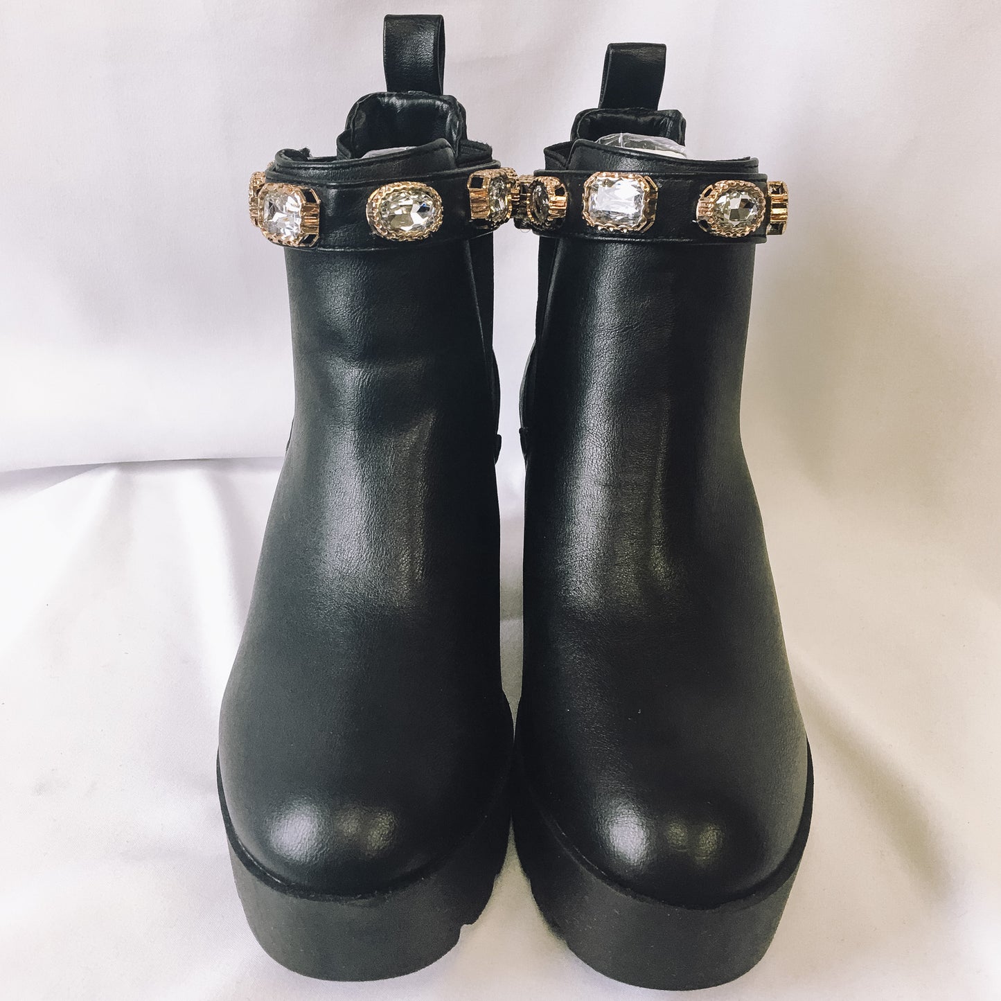 Bamboo Black Vista 14, Bejeweled Chelsea Booties, Sz. 6