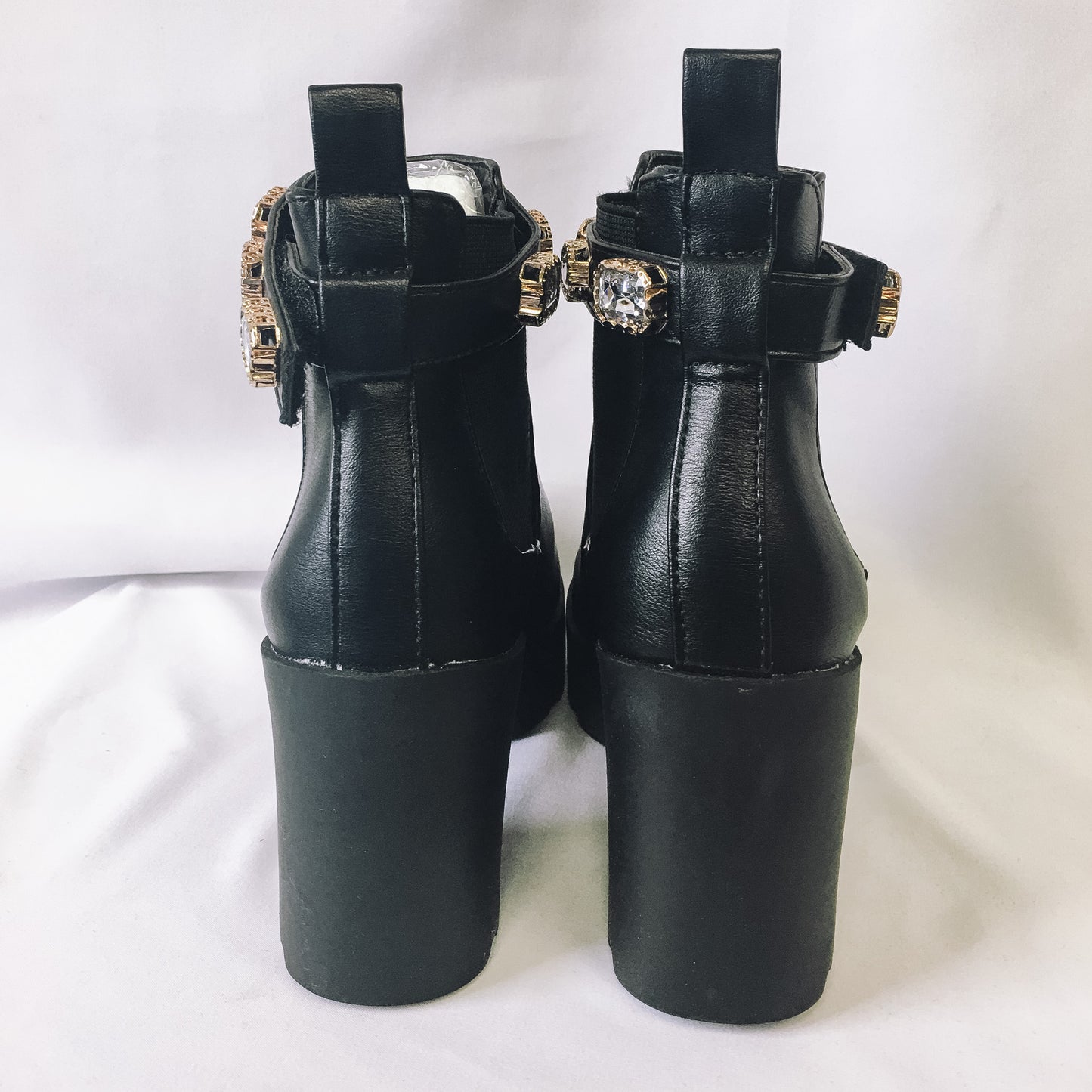 Bamboo Black Vista 14, Bejeweled Chelsea Booties, Sz. 6