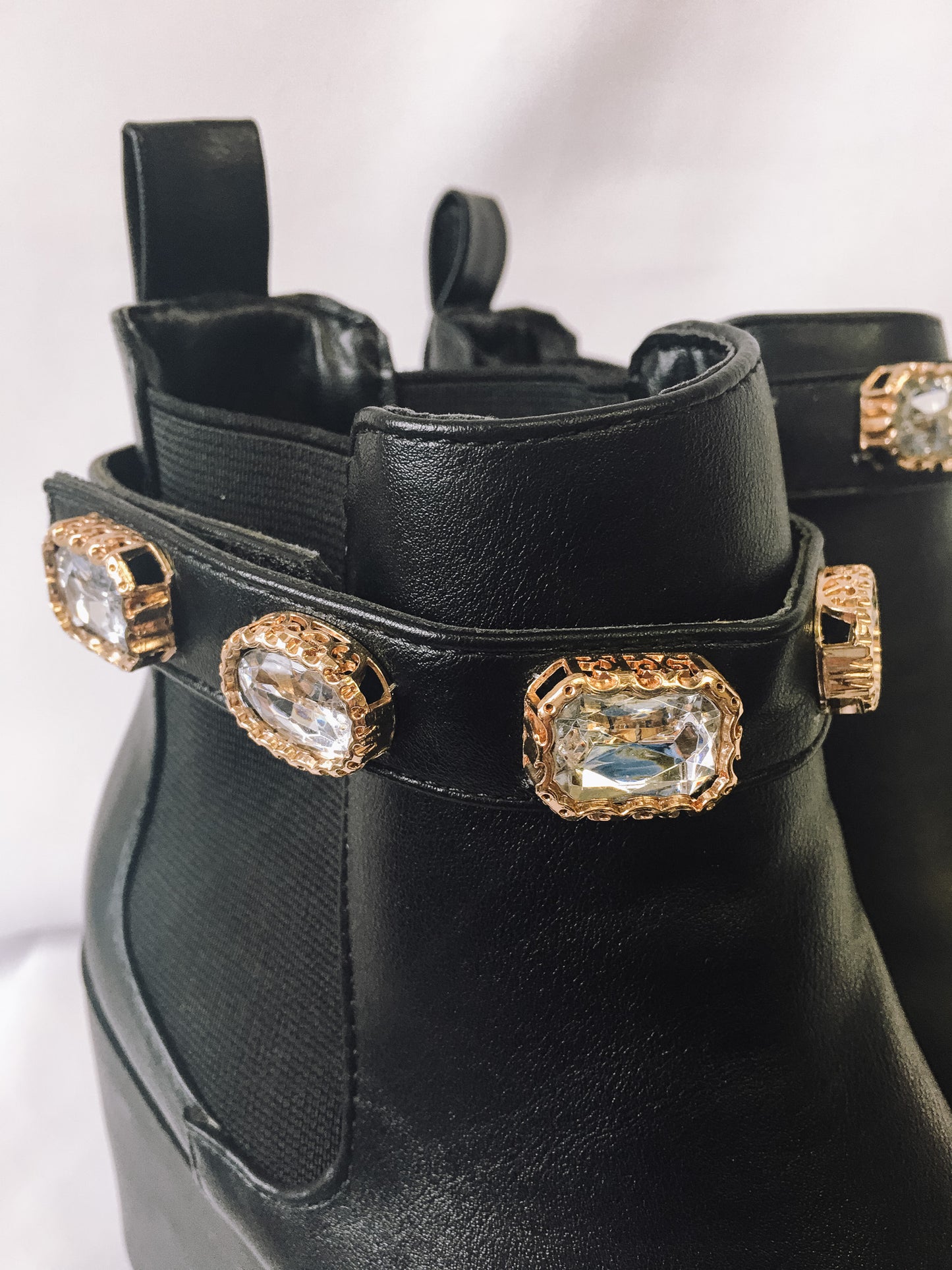 Bamboo Black Vista 14, Bejeweled Chelsea Booties, Sz. 6