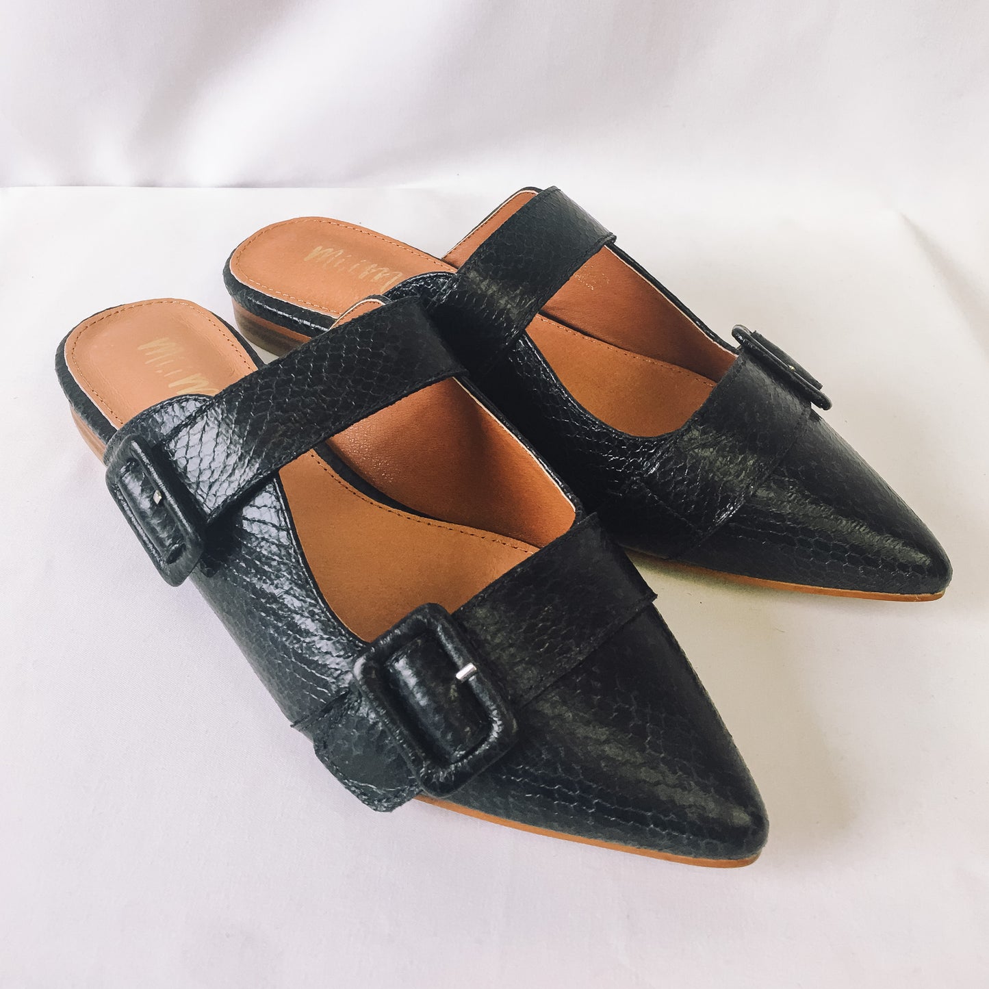 MI,IM by Miracle Miles Navy Hannah Genuine Leather Pointed-Toe Shoe with Box, Women's Sz. 6.5