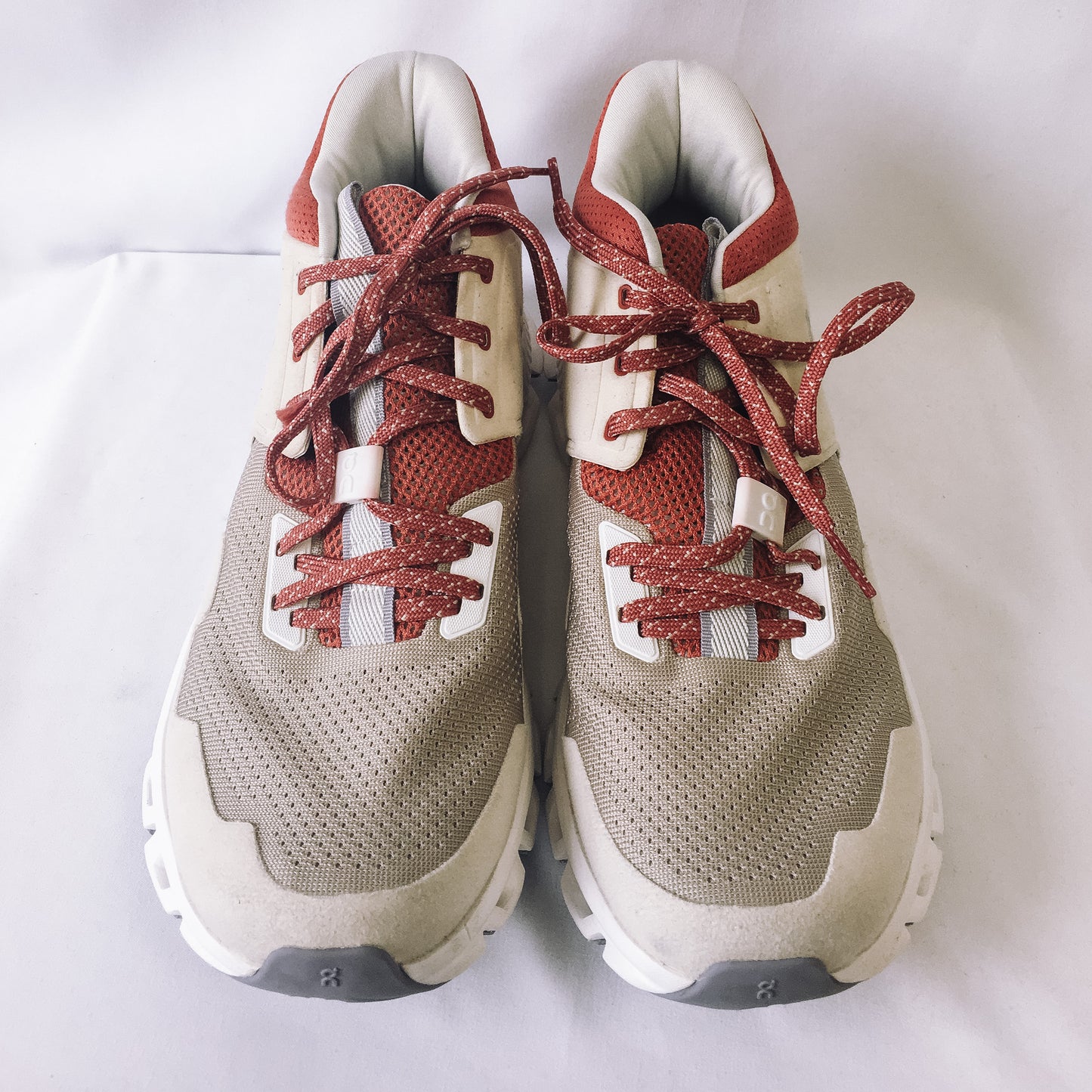 White/Red ON Running Cloud Hi-Edge Running Shoes, Women's Sz. 8.5