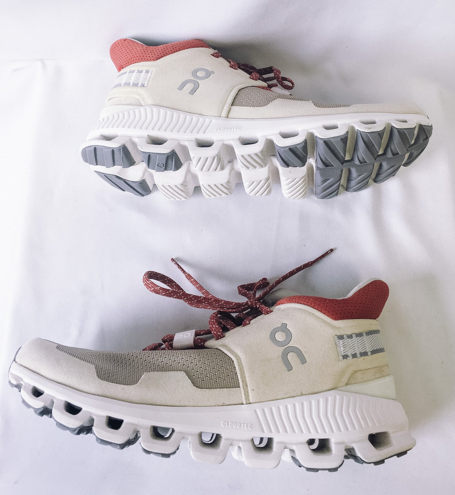 White/Red ON Running Cloud Hi-Edge Running Shoes, Women's Sz. 8.5