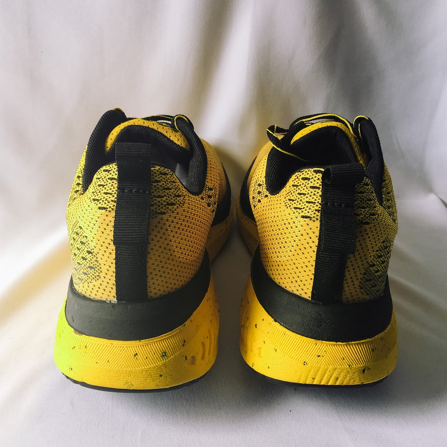 Keen Yellow WK400 Walking Shoes, Women's Sz. 9