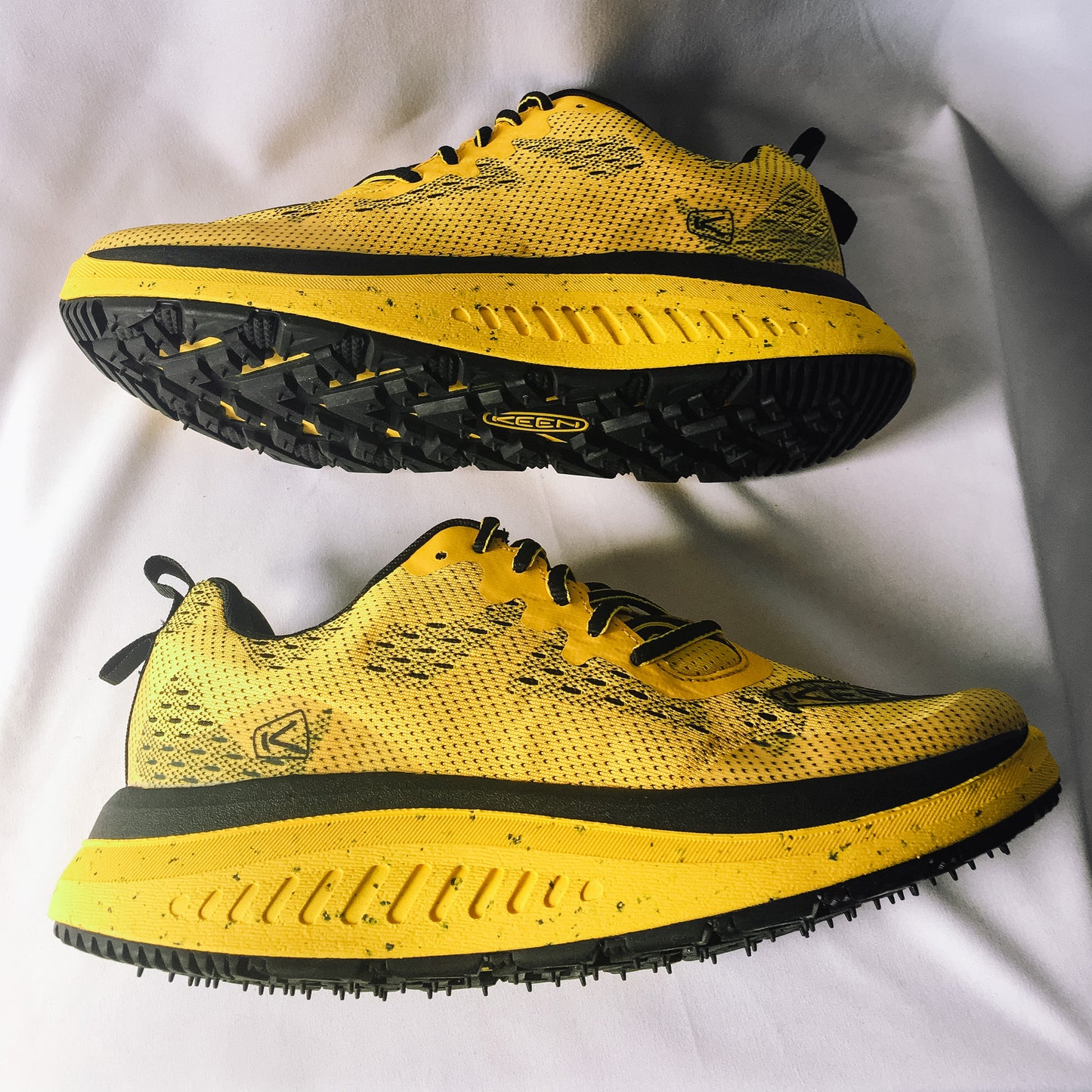 Keen Yellow WK400 Walking Shoes, Women's Sz. 9