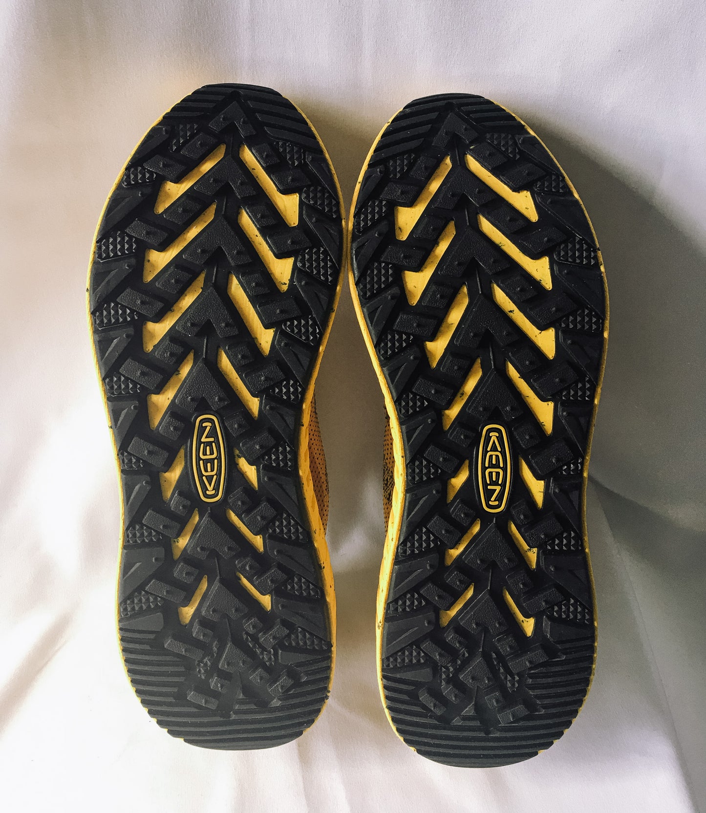 Keen Yellow WK400 Walking Shoes, Women's Sz. 9