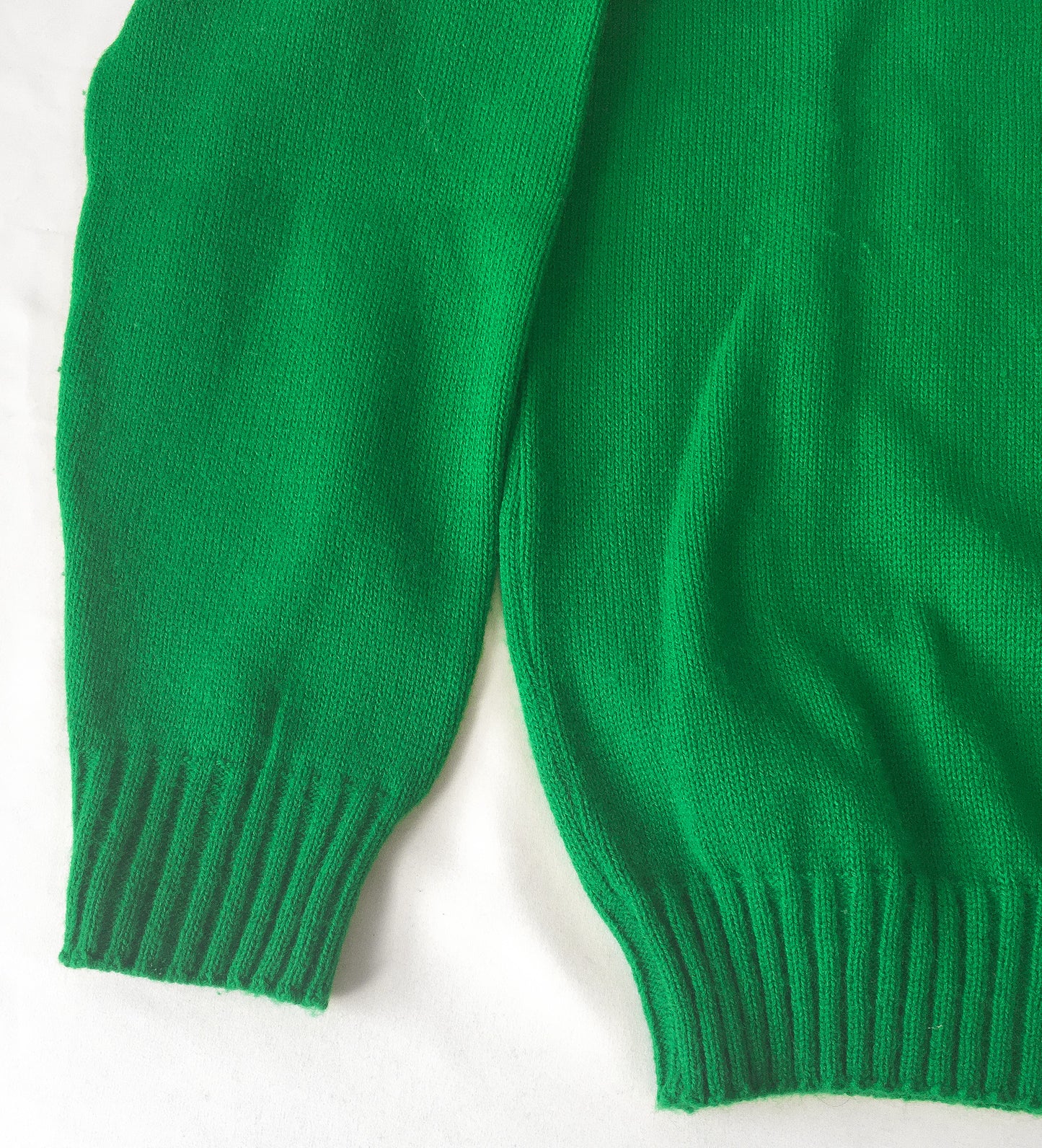 Vintage UND Fighting Sioux Green/White Logo Sweater, Women's Sz. XS/S