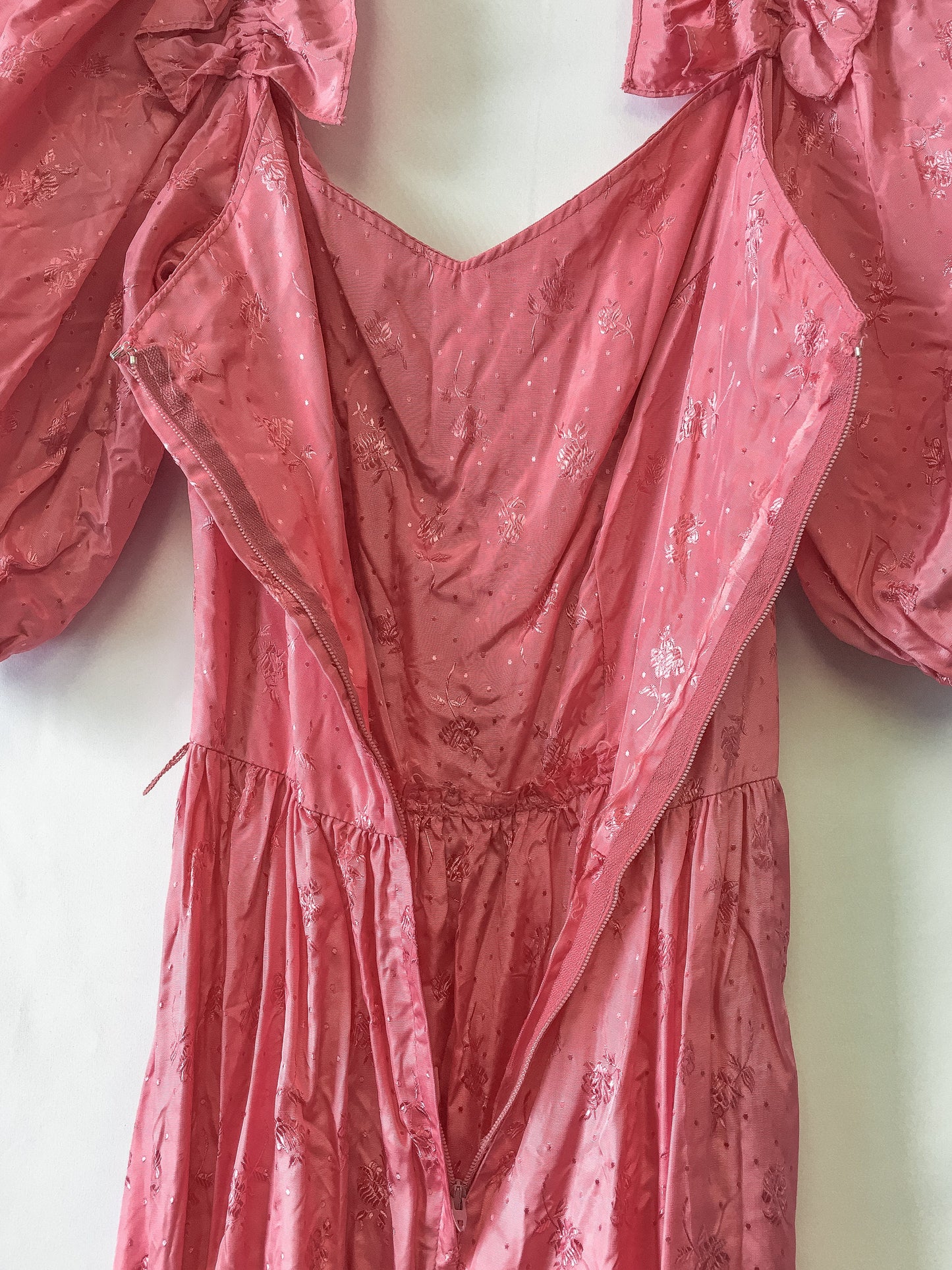 Vintage 80s Pink Floral Patterned Puff Sleeve Dress with Detachable Belt, Made in USA, Vintage 80s Bridgerton Inspired Prom/Party Dress