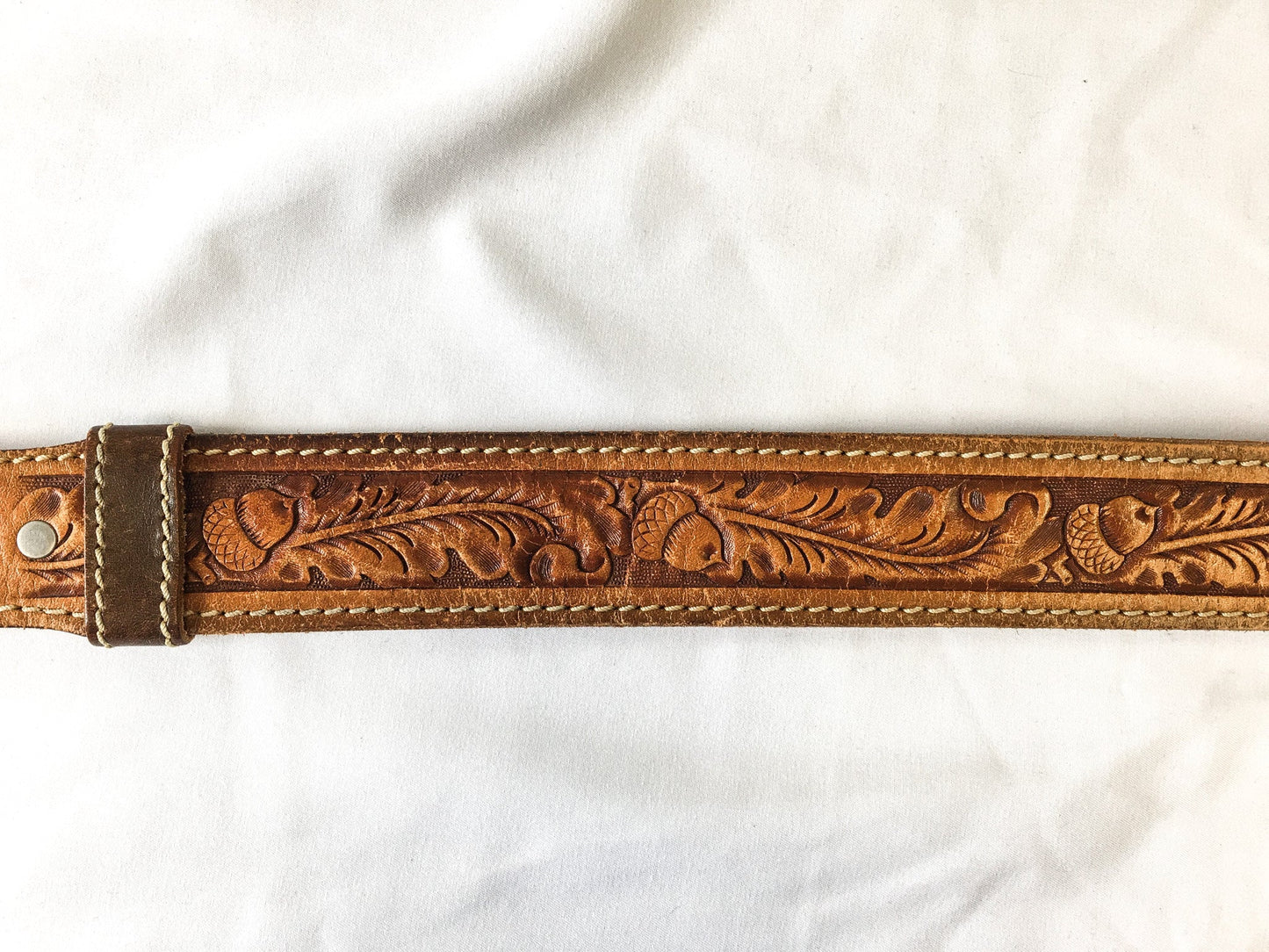 Vintage 80s Sears Genuine Leather Acorn Engraved Belt with Engraved Horse Buckle, Sz. 38, Vintage Western Belt