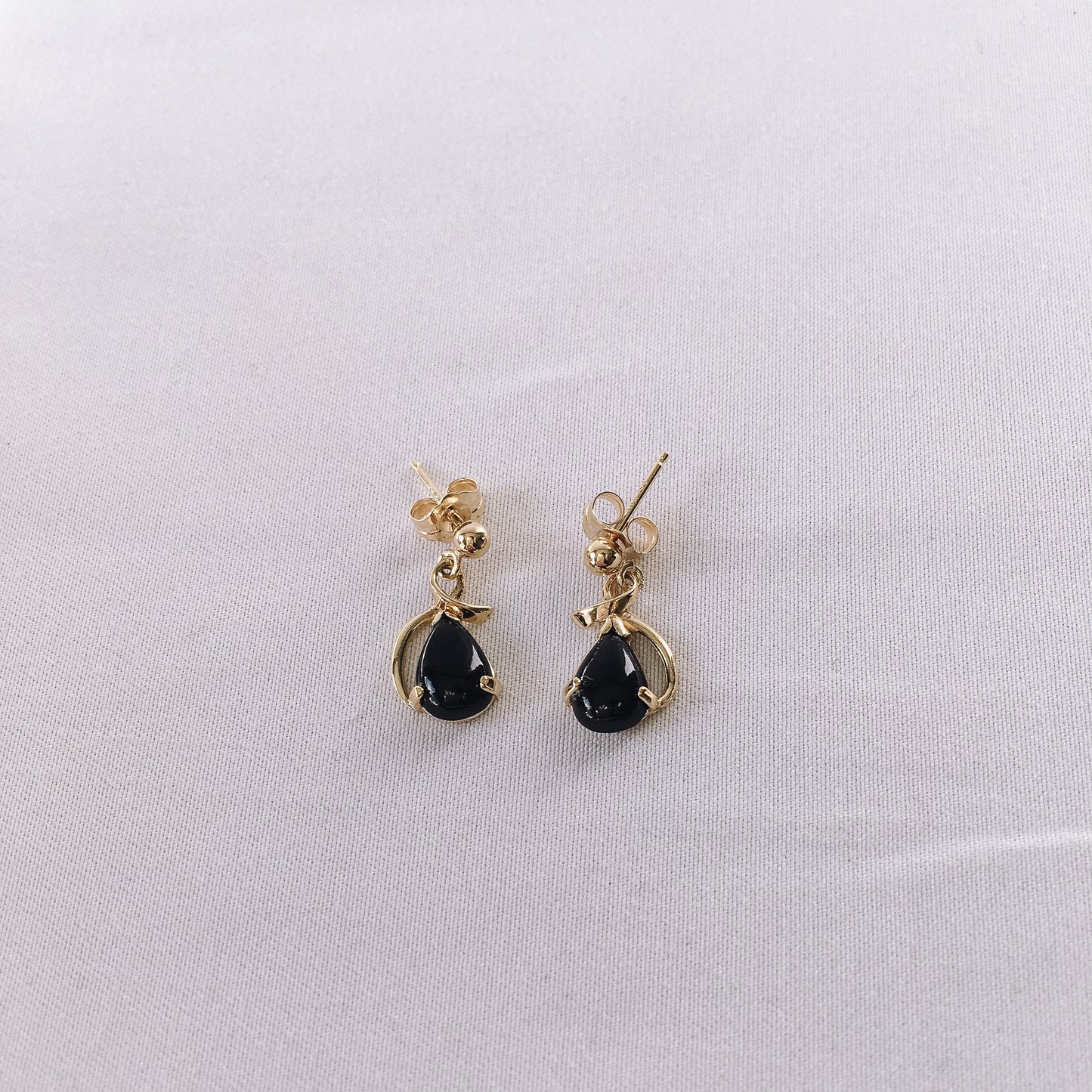 Vintage 90's Black Onyx Teardrop and 14k Gold Dangle Earrings, Vintage Earrings