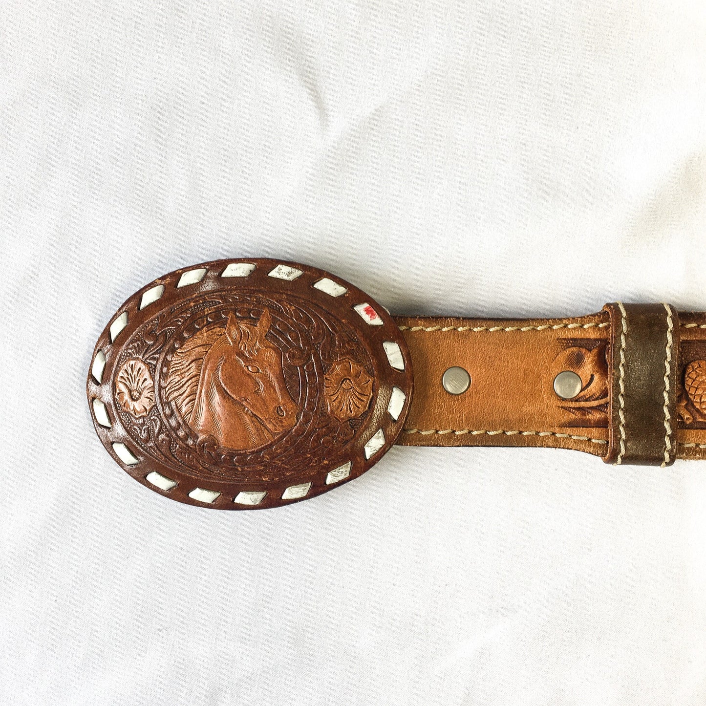 Vintage 80s Sears Genuine Leather Acorn Engraved Belt with Engraved Horse Buckle, Sz. 38, Vintage Western Belt