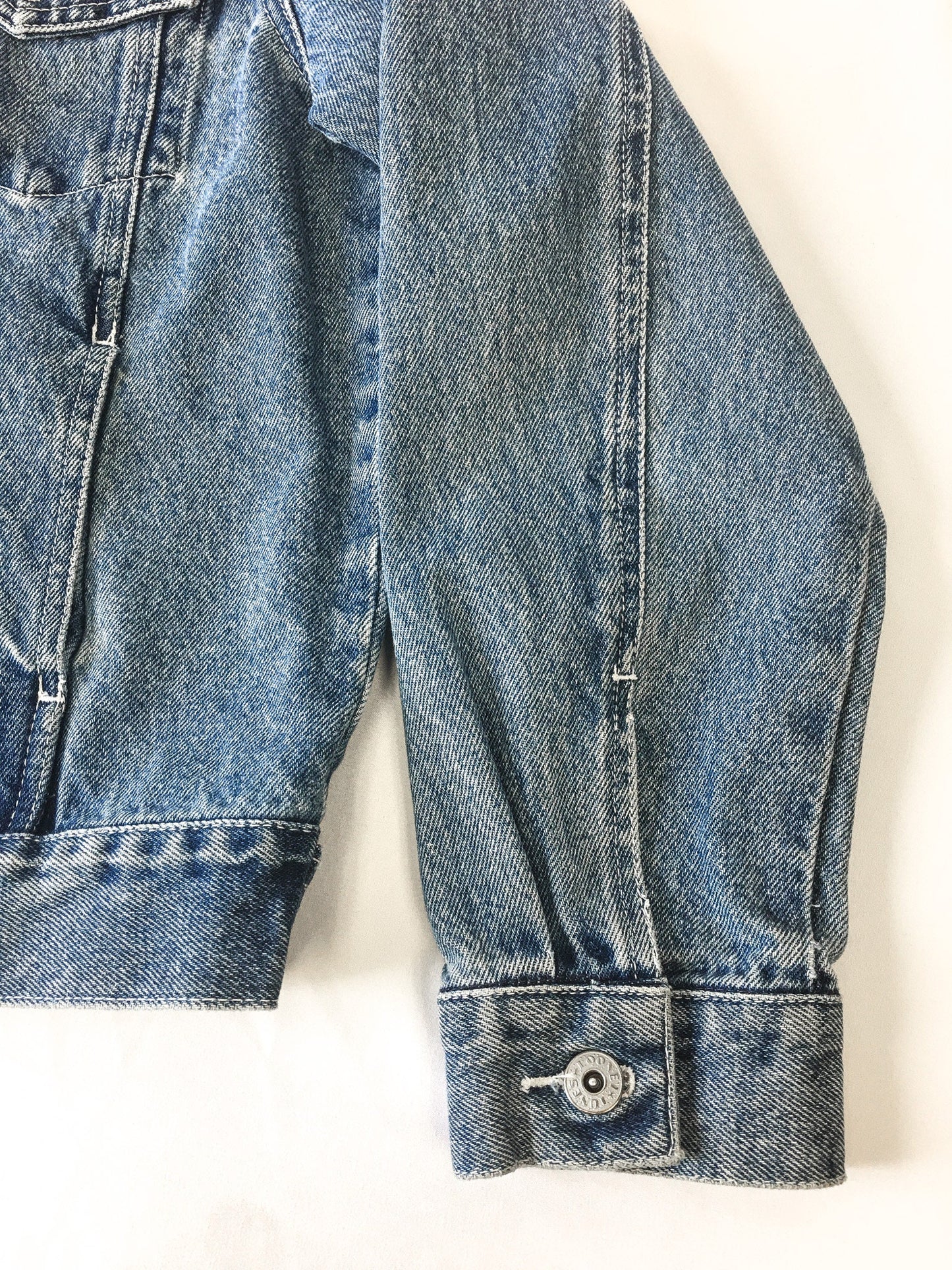 Vintage 90s Looney Tunes Tweety Medium Wash Denim Jacket, Women's Sz. L