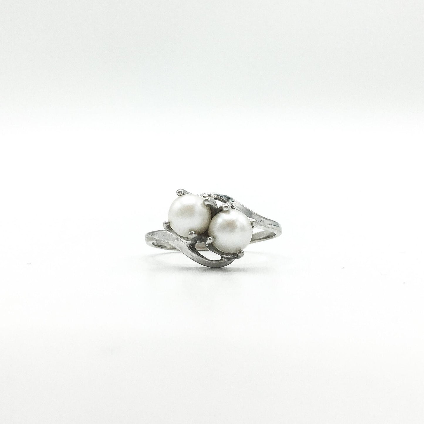 Vintage 10K White Gold Twin Pearl Ring, Size 7
