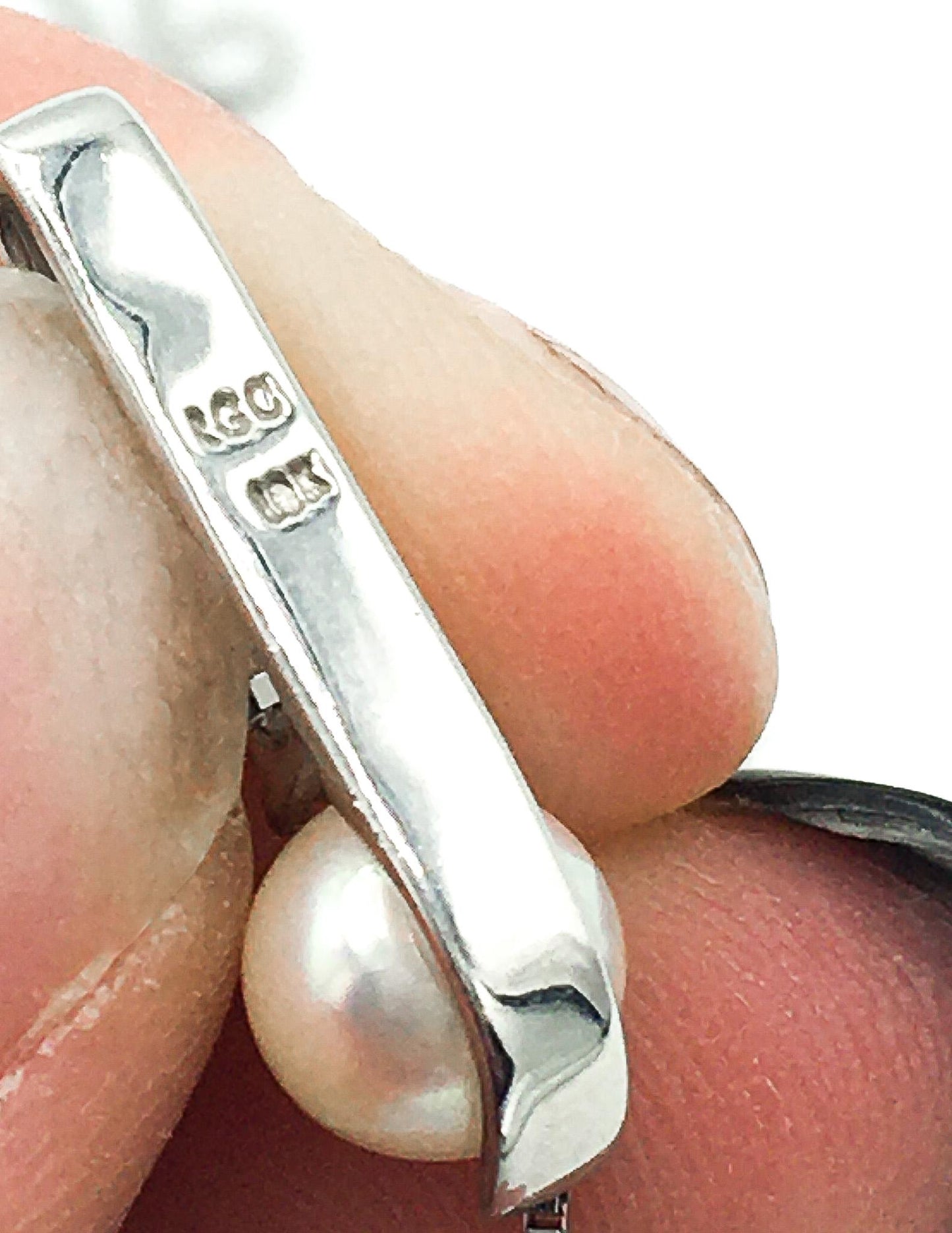 10K White Gold and Pearl and Genuine Diamond Necklace, 18" 10K Box Chain