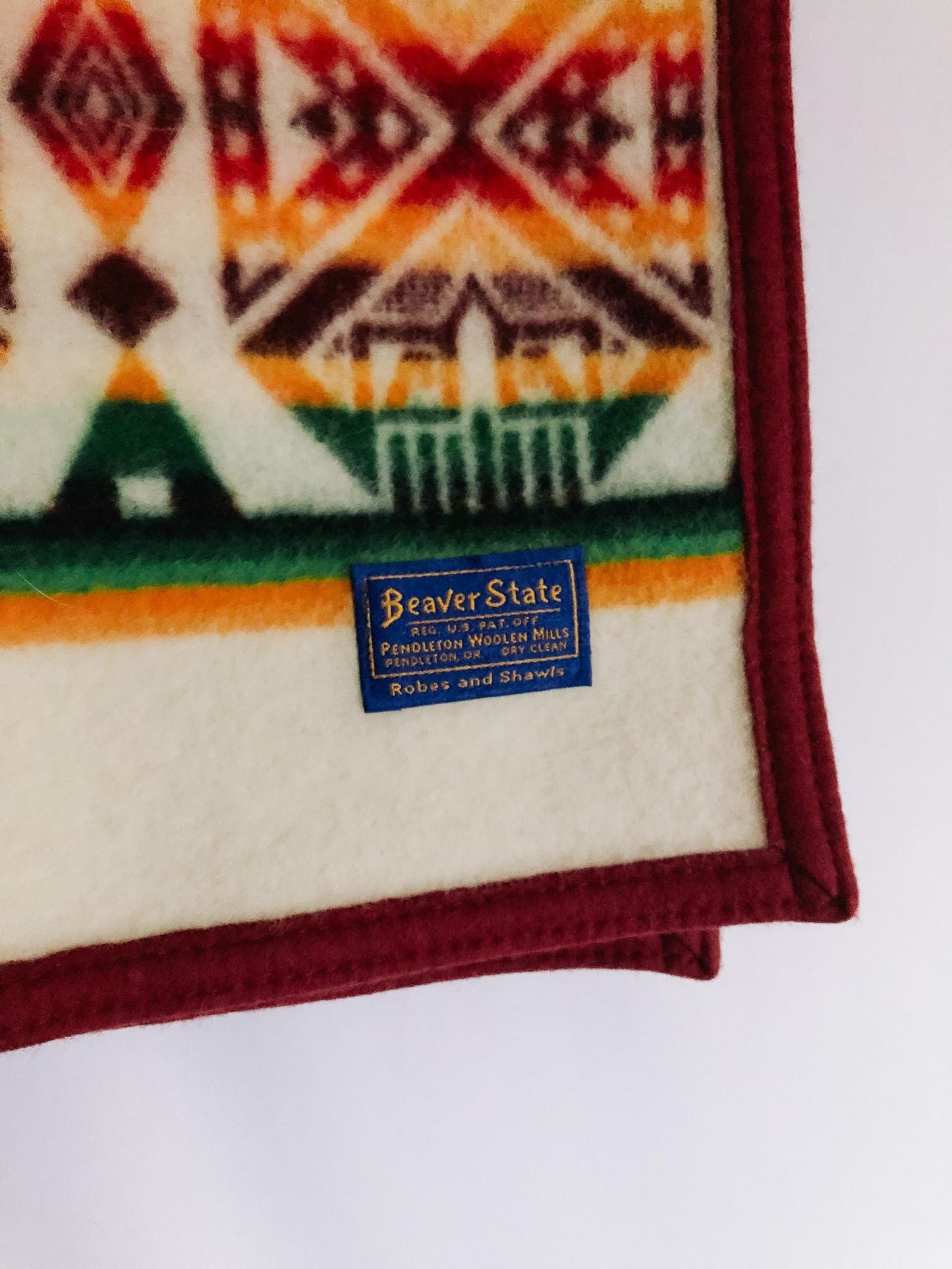 Vintage Pendleton Beaver State Blanket USA Wool Throw Blanket with Southwest Print, Small Blanket 43" x 31.5"