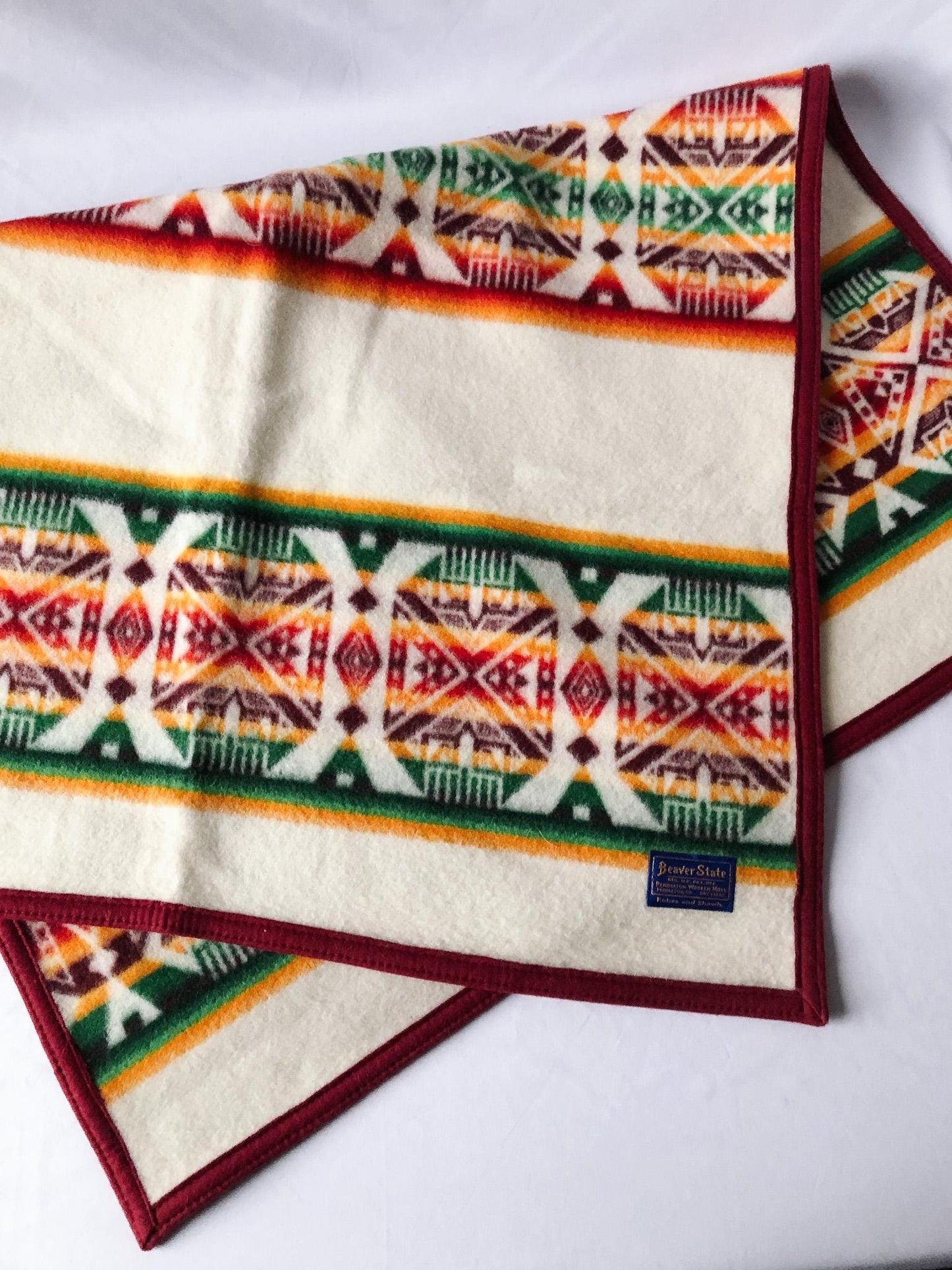 Vintage Pendleton Beaver State Blanket USA Wool Throw Blanket with Southwest Print, Small Blanket 43" x 31.5"