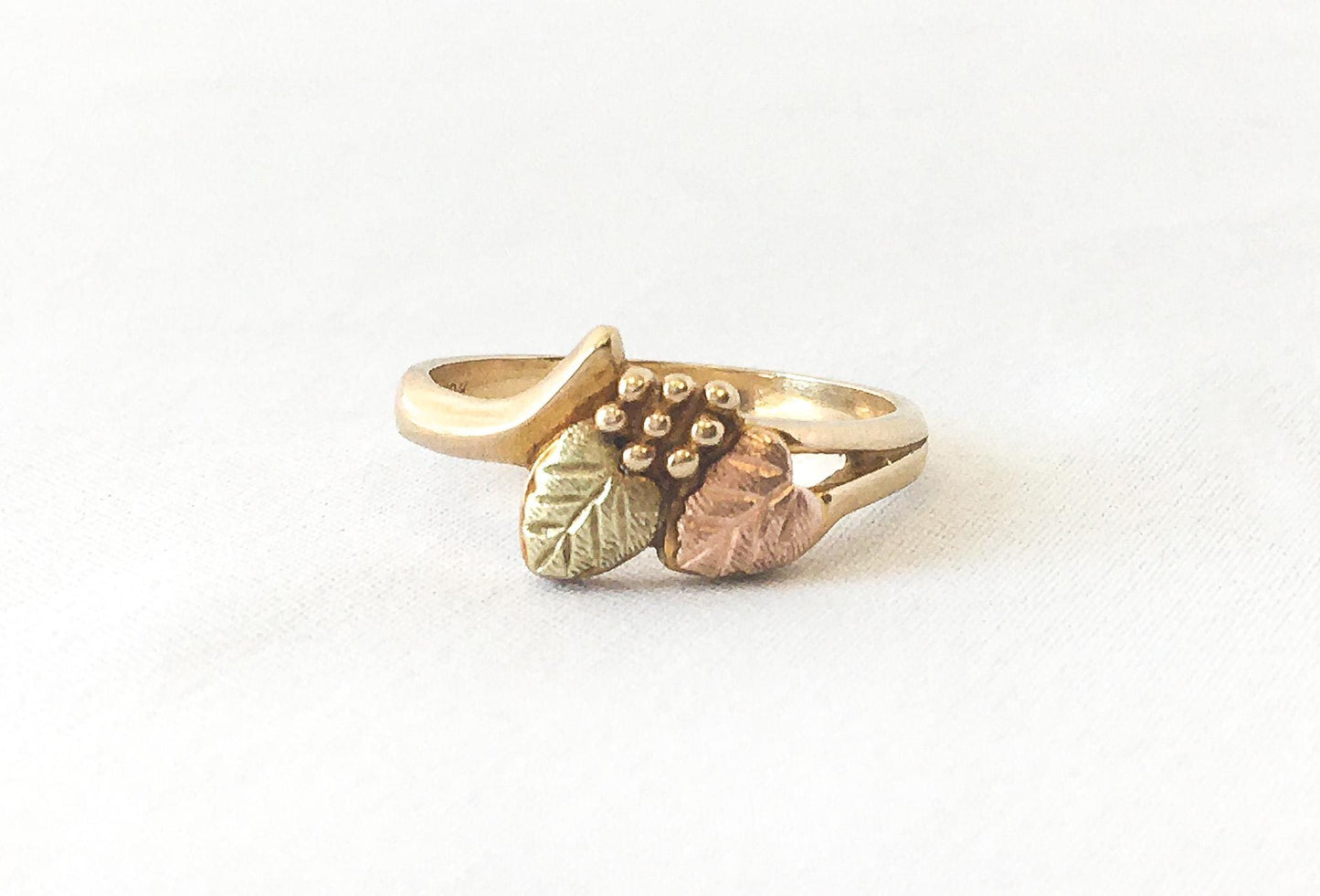 Vintage Landstrom's 10K Black Hills Gold Two Leaf Grape Ring, Sz. 6.5, Vintage Black Hills Jewelry