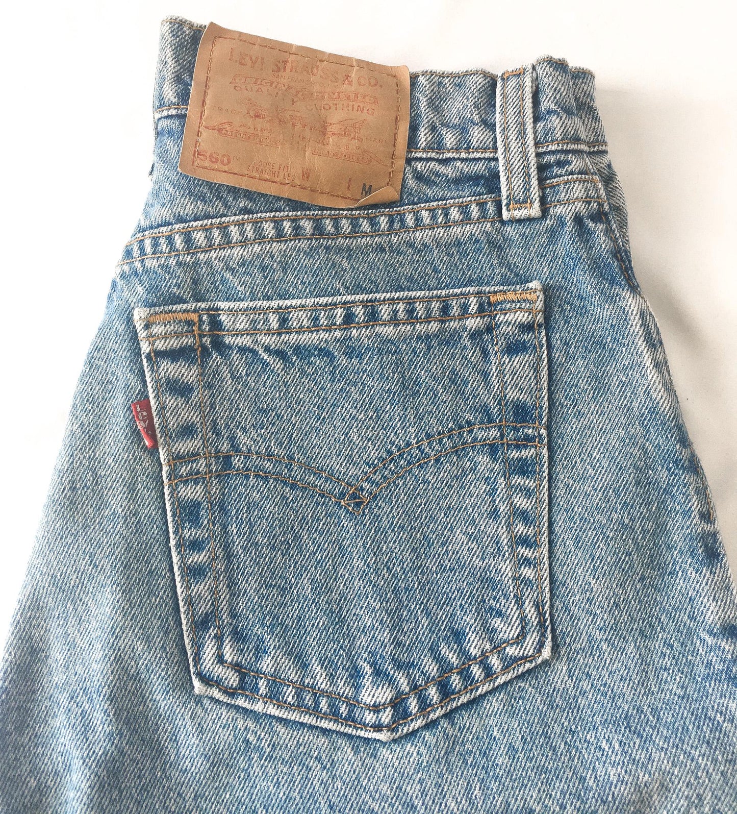 Vintage Levi's 560 Light Wash Loose Fit Straight Leg Denim Jeans, 26" x 30"