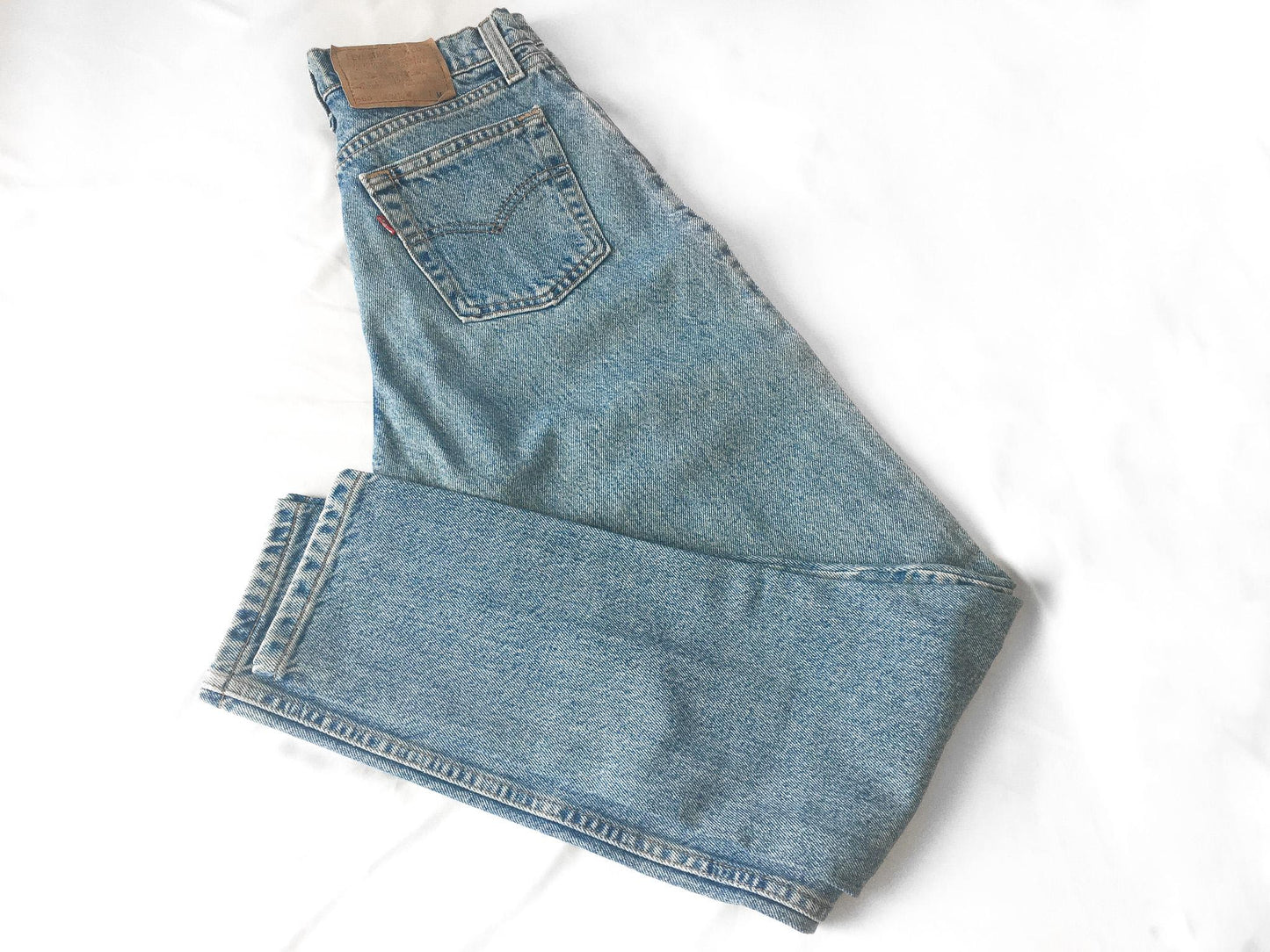Vintage Levi's 560 Light Wash Loose Fit Straight Leg Denim Jeans, 26" x 30"