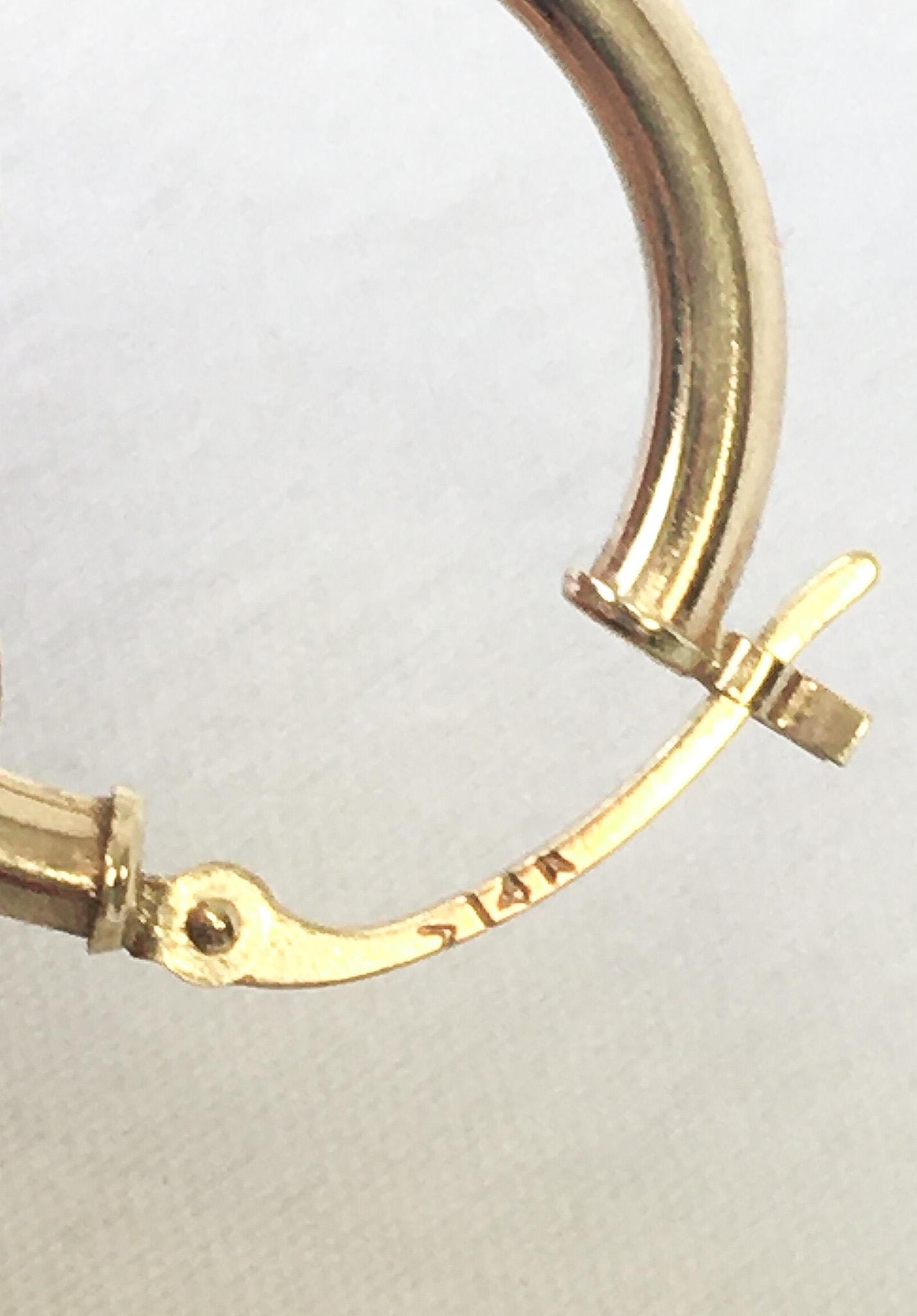 14K Yellow Gold Tube Hollow Circular Hoop Earrings, .75", .6 grams, Lightweight Dainty Simple Earrings