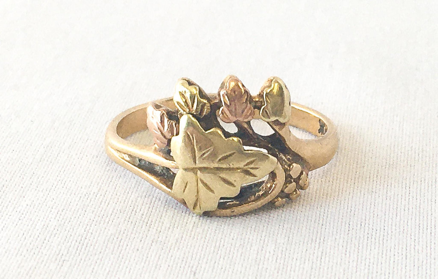 Vintage Landstrom's 10K Black Hills Gold Tricolor Multi Leaf Ring, Sz. 6.5, Vintage Black Hills Jewelry
