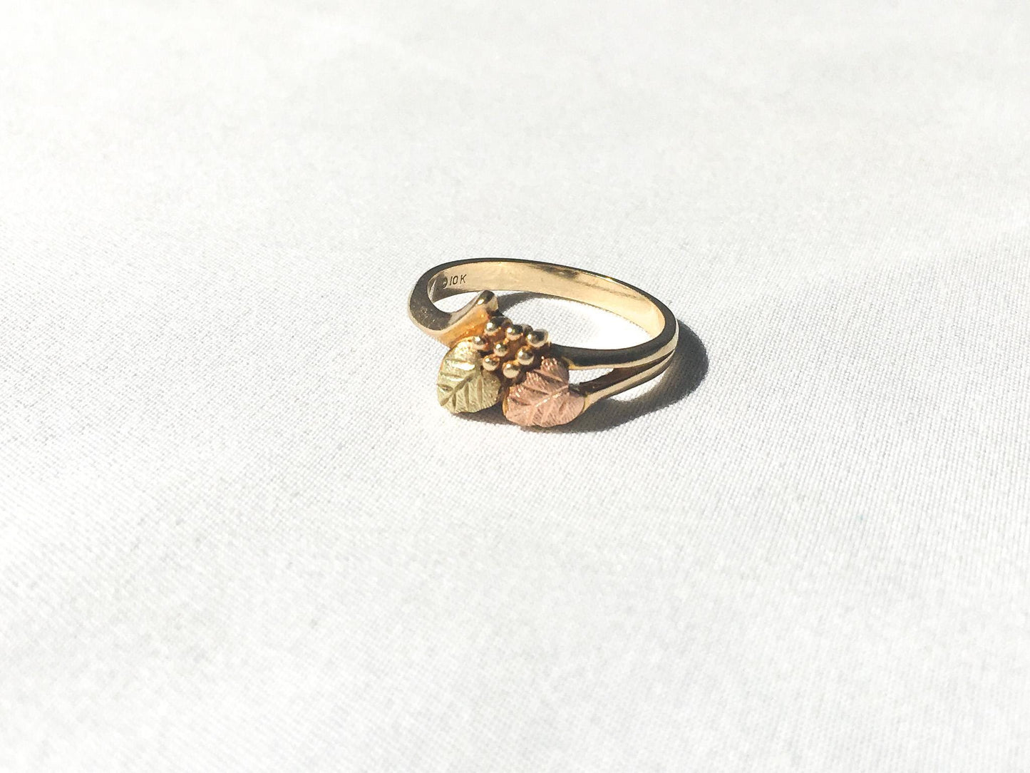 Vintage Landstrom's 10K Black Hills Gold Two Leaf Grape Ring, Sz. 6.5, Vintage Black Hills Jewelry