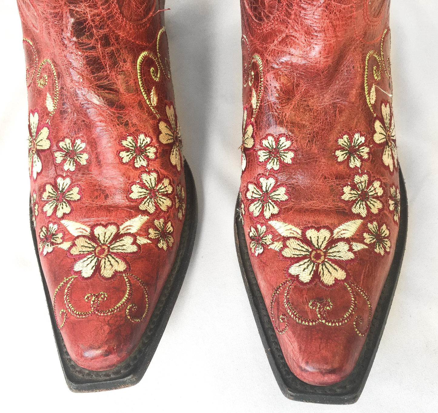 Vintage Inspired Shyanne Red/Cream Leather Floral Embroidered Snip Toe Cowboy Boots, Women's Sz 8B, Vintage Western Boots