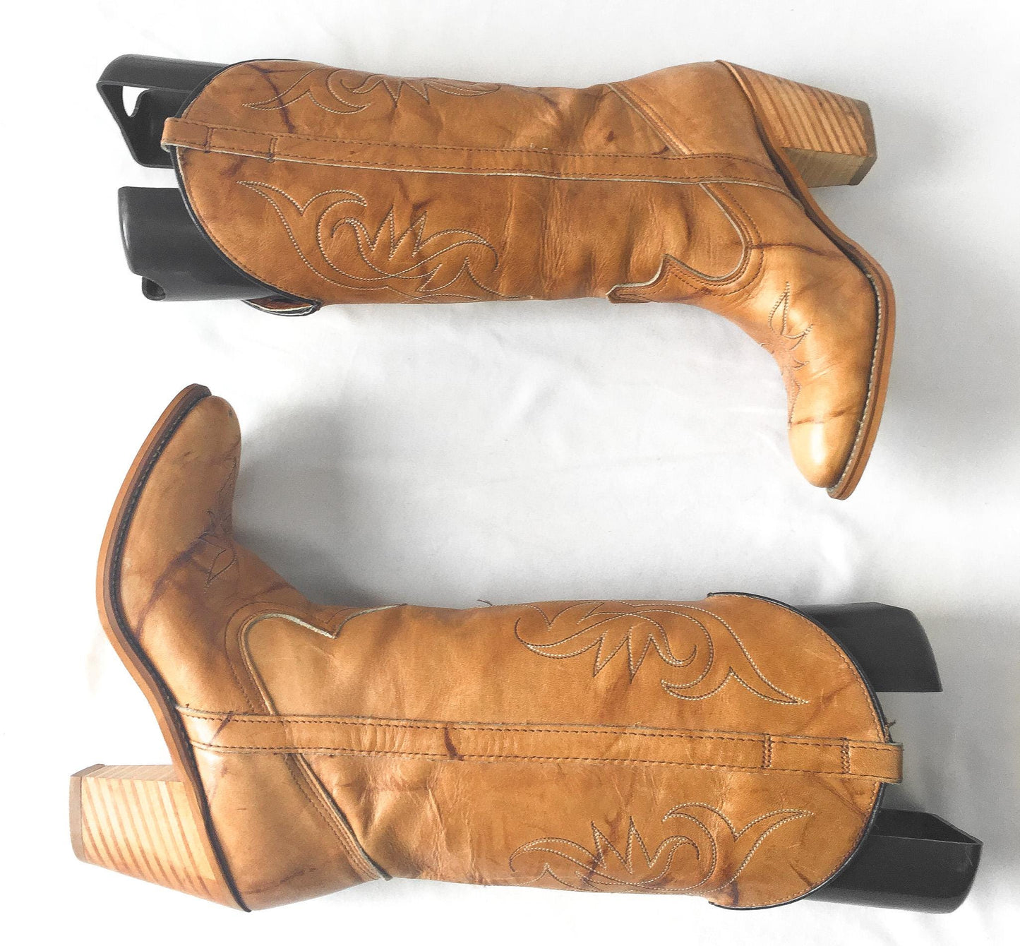 Vintage Dingo Carmel Brown Leather Stacked Heel Cowboy Boots, Sz. 7N, Style #7316, Vintage Cowgirl Western Boots