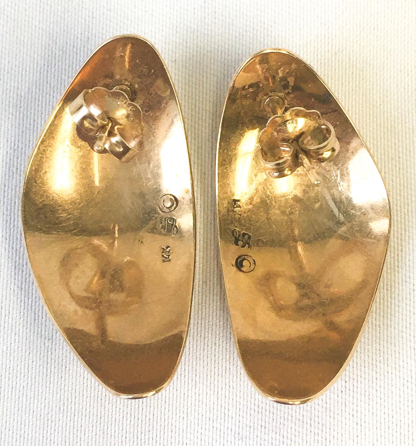 Vintage 14K Yellow Gold Abstract Shaped Large Half Dome Stud Earrings, Vintage Chunky Gold Everyday Minimalist Earrings