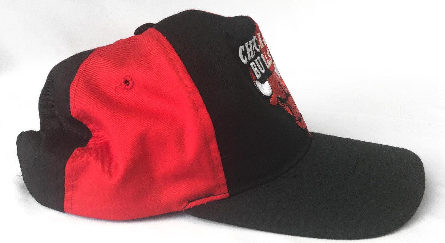 90s Chicago Bulls Black/Red Embroidered Logo Baseball Cap, Vintage Chicago Bulls NBA Apparel