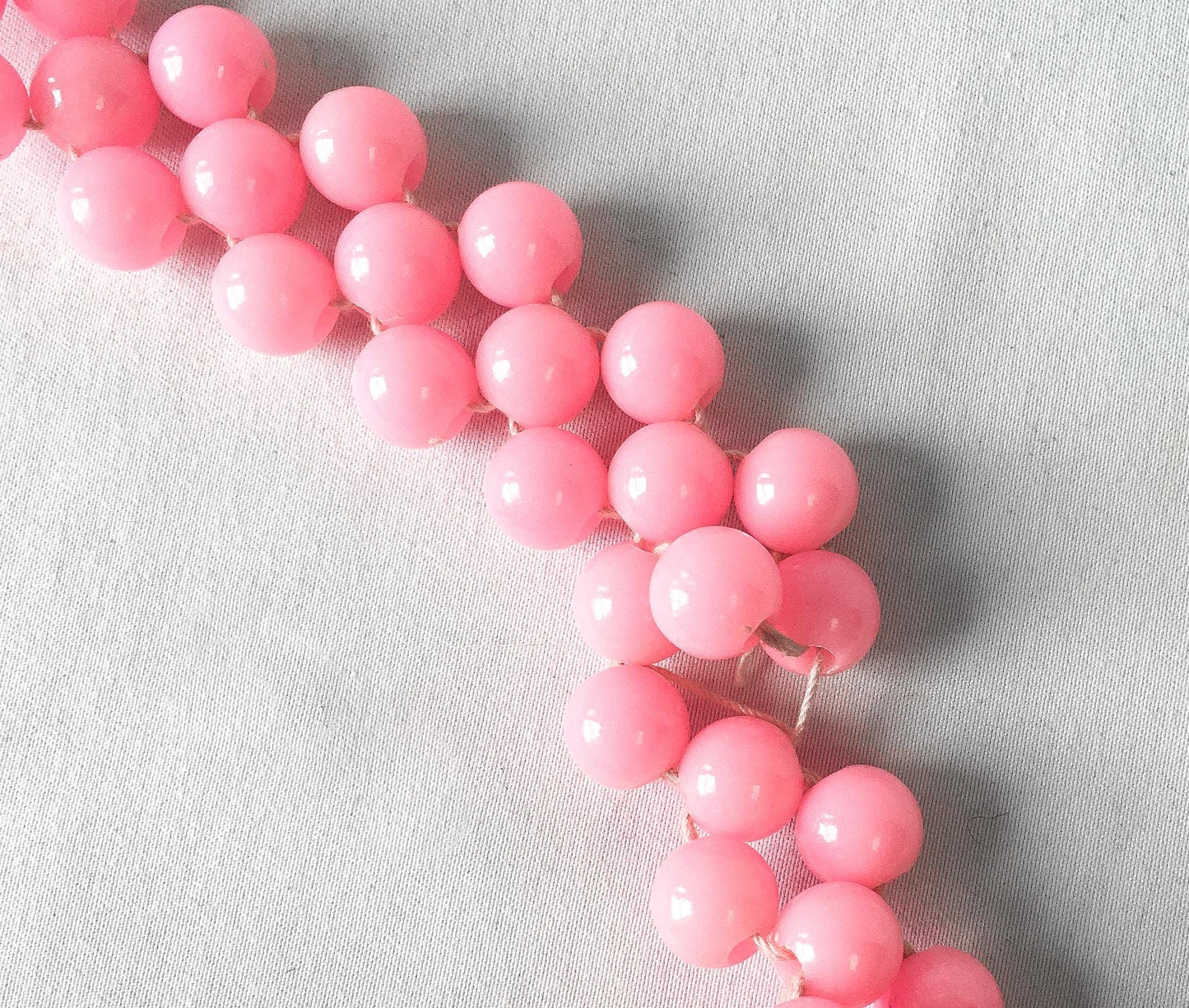 60s Handmade Bubblegum Pink Beaded Crossbody Bag