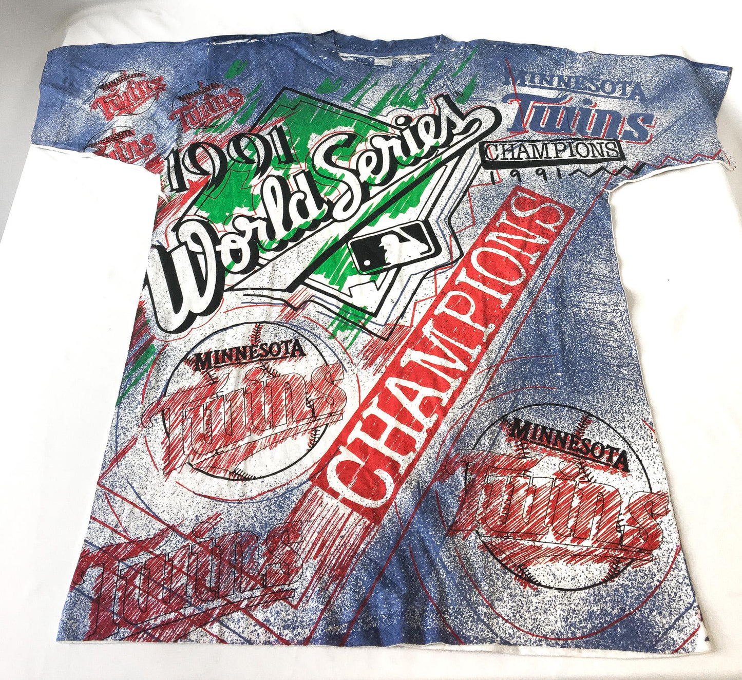 1991 Minnesota Twins World Series Champions All-Over Print Graphic T-Shirt, Mens Sz. XL Vintage MLB Minnesota Twins Streetwear Style Apparel