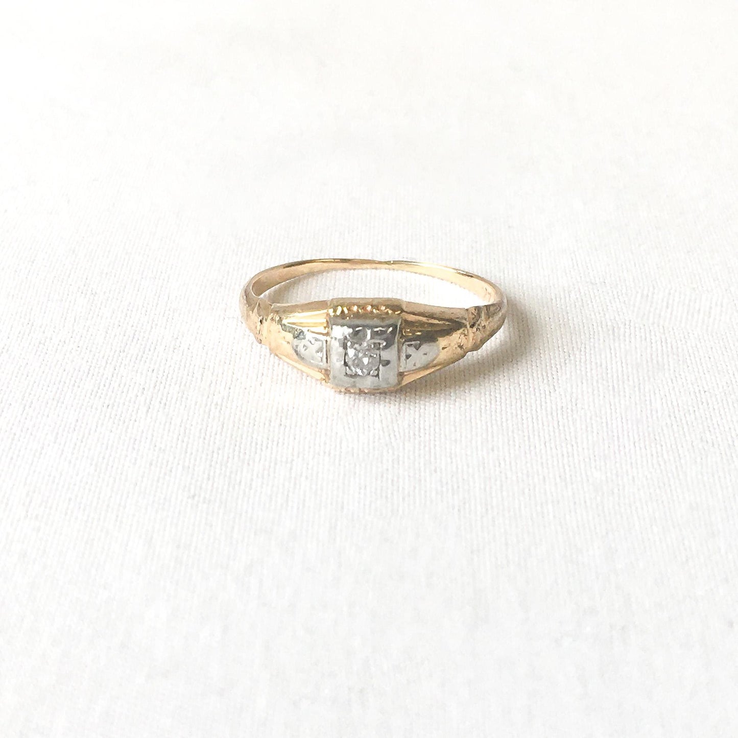 Vintage 14K Yellow and White Gold Diamond Etched Ring, Sz. 4.75, Simple Everyday Dainty Stackable Ring