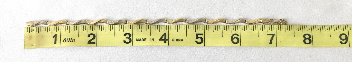 Vintage 10K Turkey Yellow and White Gold Two Toned Wave Chain Link Bracelet, 7", Roughly 3mm, Simple Everyday Stackable Chain Bracelet