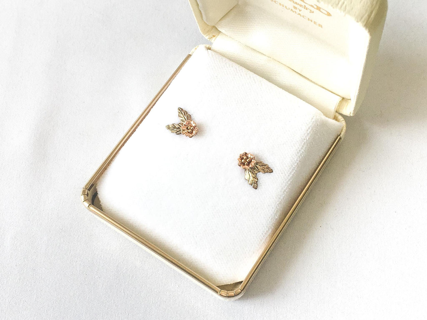 10K 14K Black Hills Gold Floral Leaf Stud Earrings, Dainty Black Hills Gold Floral Studs