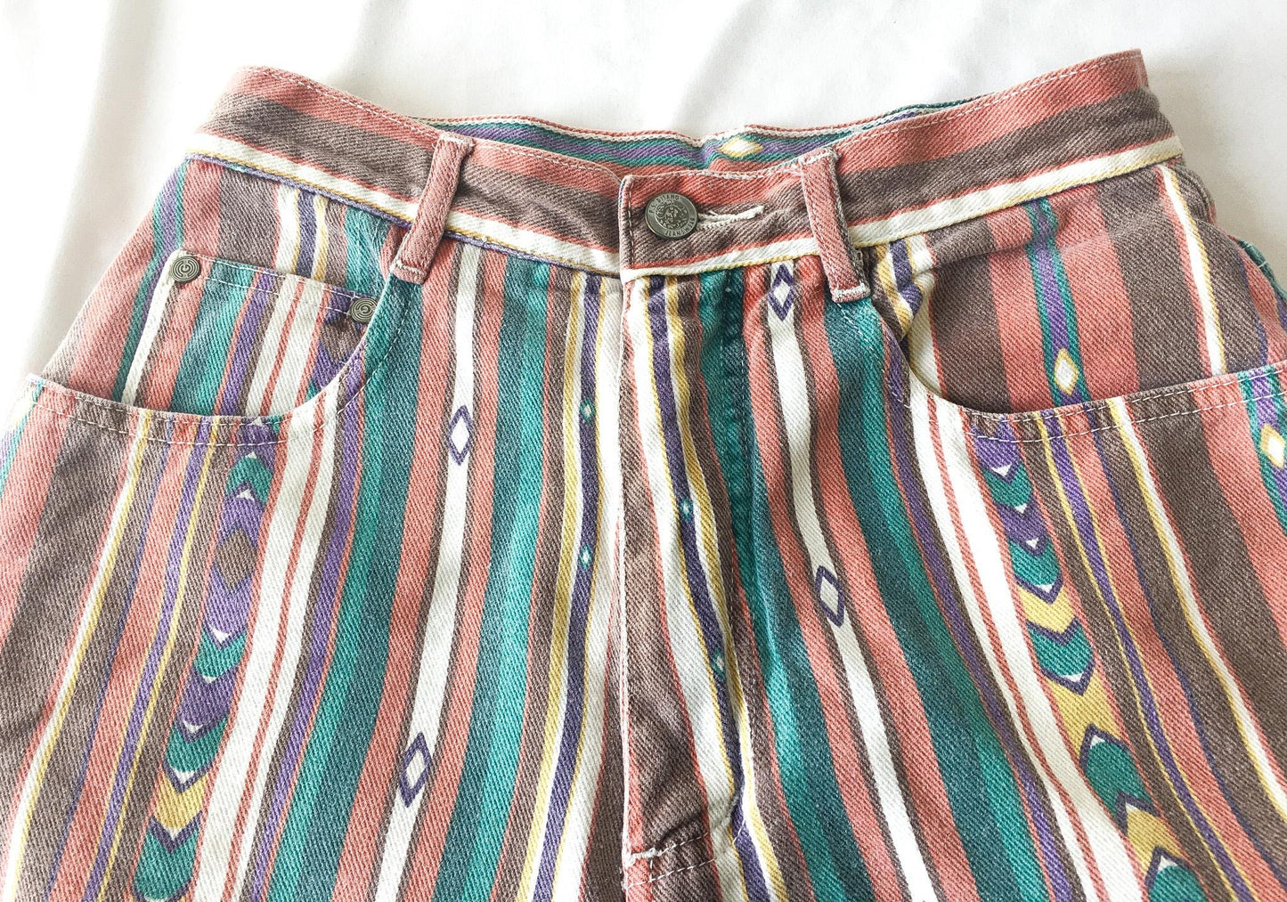 90s Gitano Rainbow Multicolor Striped Geometric Print Denim Shorts, Sz 24" Waist, Unique Denim Shorts