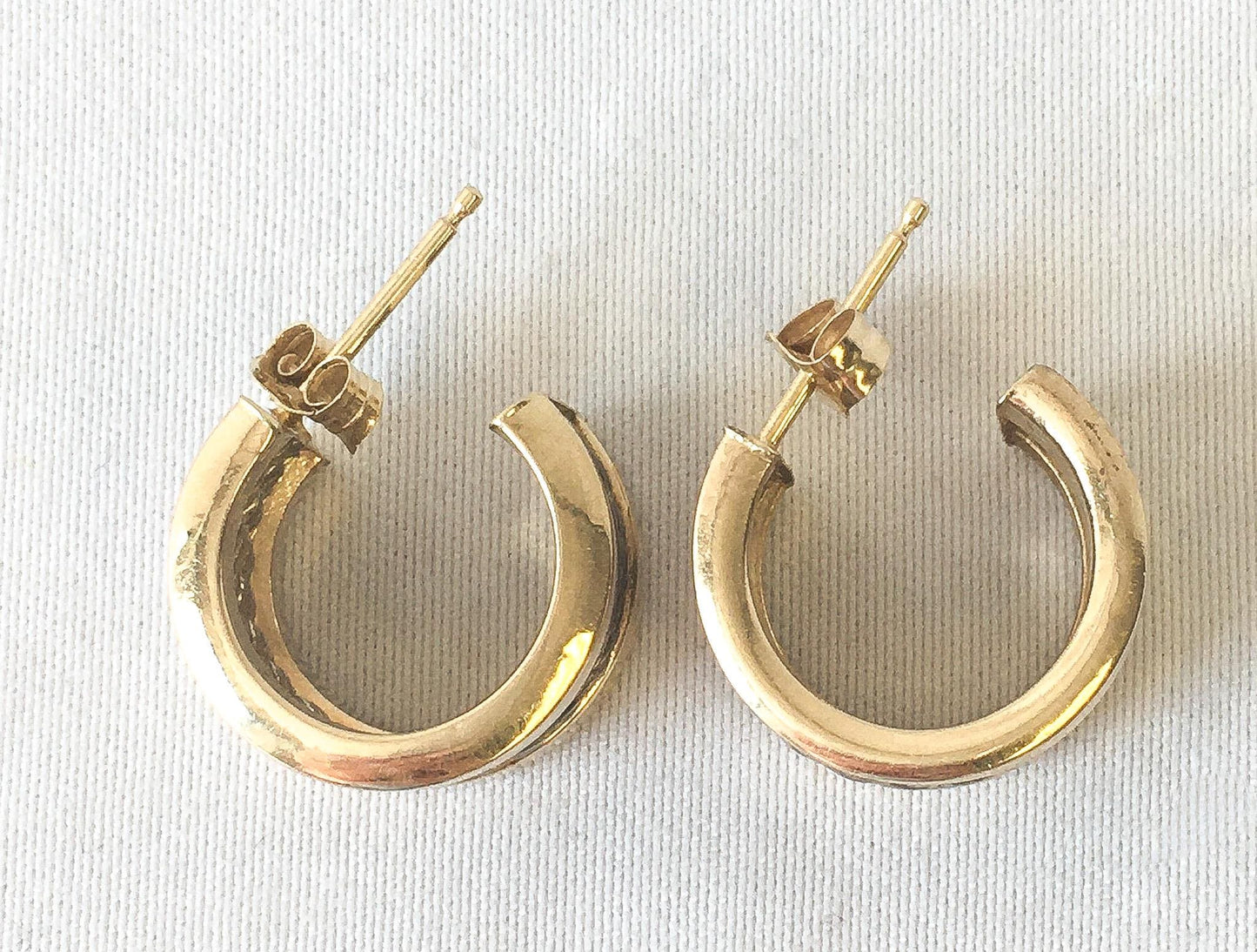 Vintage 14K Yellow Gold 925 Ribbed Textured Hoop Earrings, Simple Everyday Mixed Metal Earrings