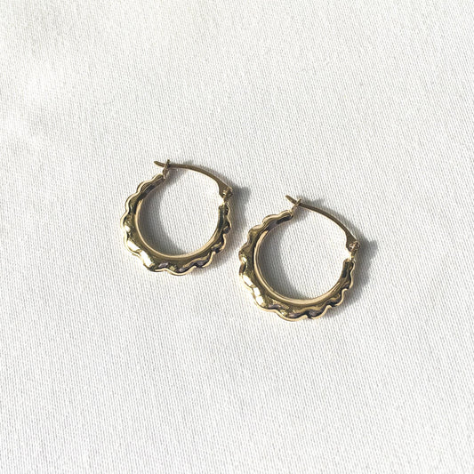 Vintage 14K Yellow Gold Circular Ridged Hollow Hoop Earrings, .5", Lightweight Dainty Simple Everyday Minimalist Hoops