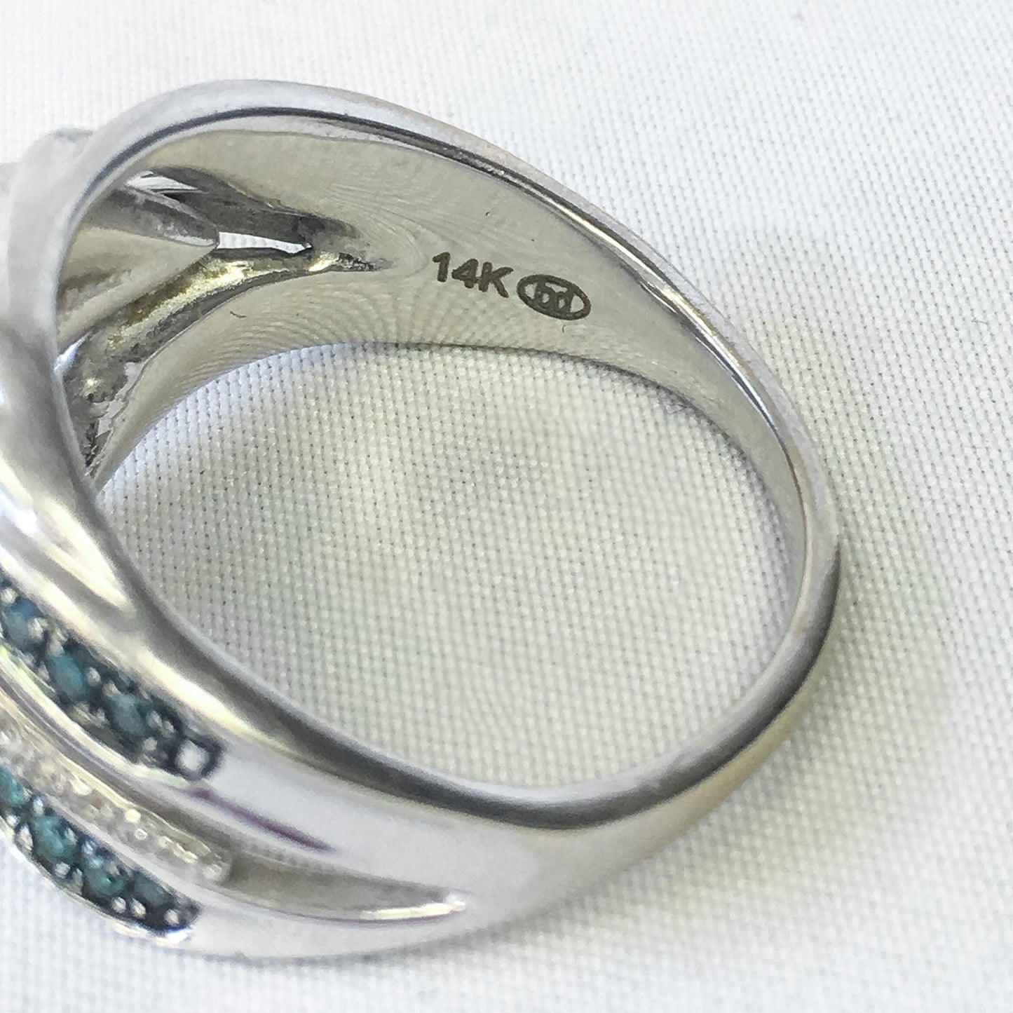 Lab Created Blue, Green, and Yellow Diamond Feather 14k White Gold Ring, Size 9.25