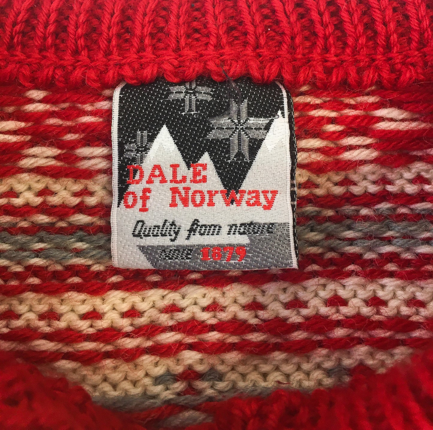 Vintage Dale of Norway Cream Red Pointsetta Fair Isle Pure Wool Nordic Sweater, Unisex Sz. L/XL