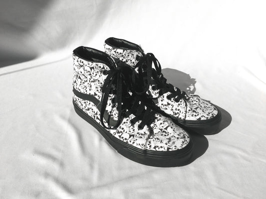 Vans Sk8 Hi Black and White Skull Print Sneakers, Women's Sz. 8, Men's 6.5