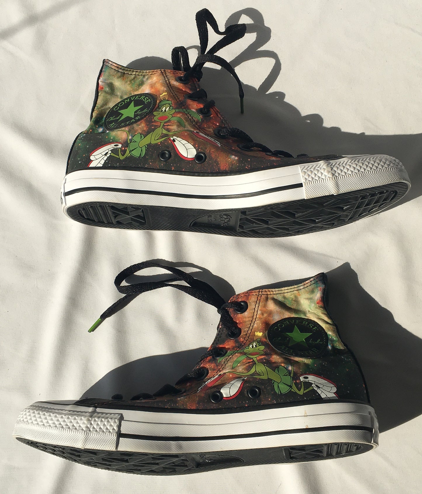 Converse Chuck Taylor All Star Hi Looney Tunes Marvin The Martian Men 6 Women 8