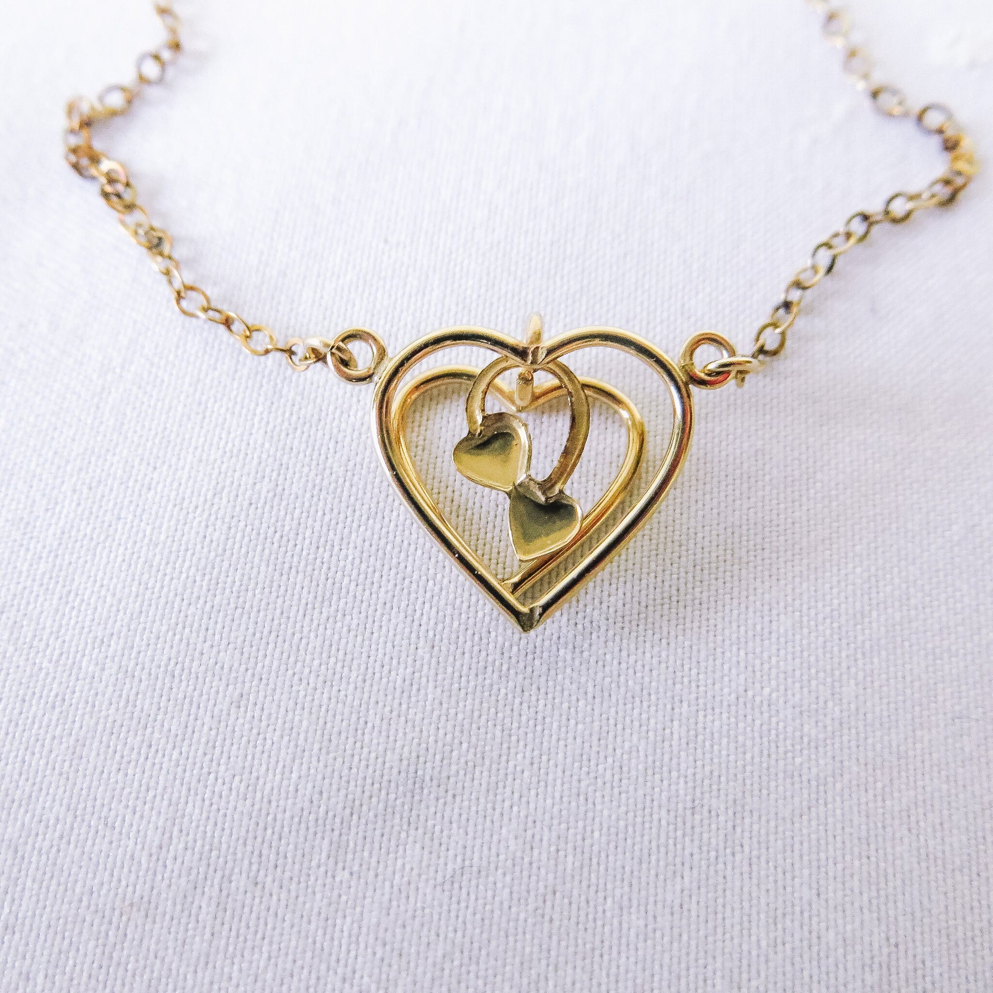 Vintage 14k Gold Filled Cut Out Heart Necklace, Simplistic Vintage Heart Necklace