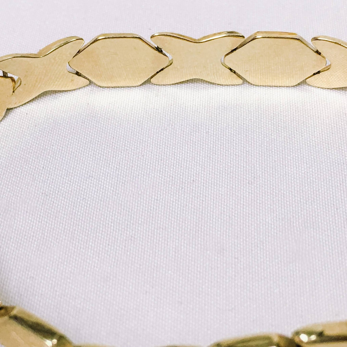 Vintage 14k Italy X and O Matte and Polished Hollow Bracelet, 8.92mm