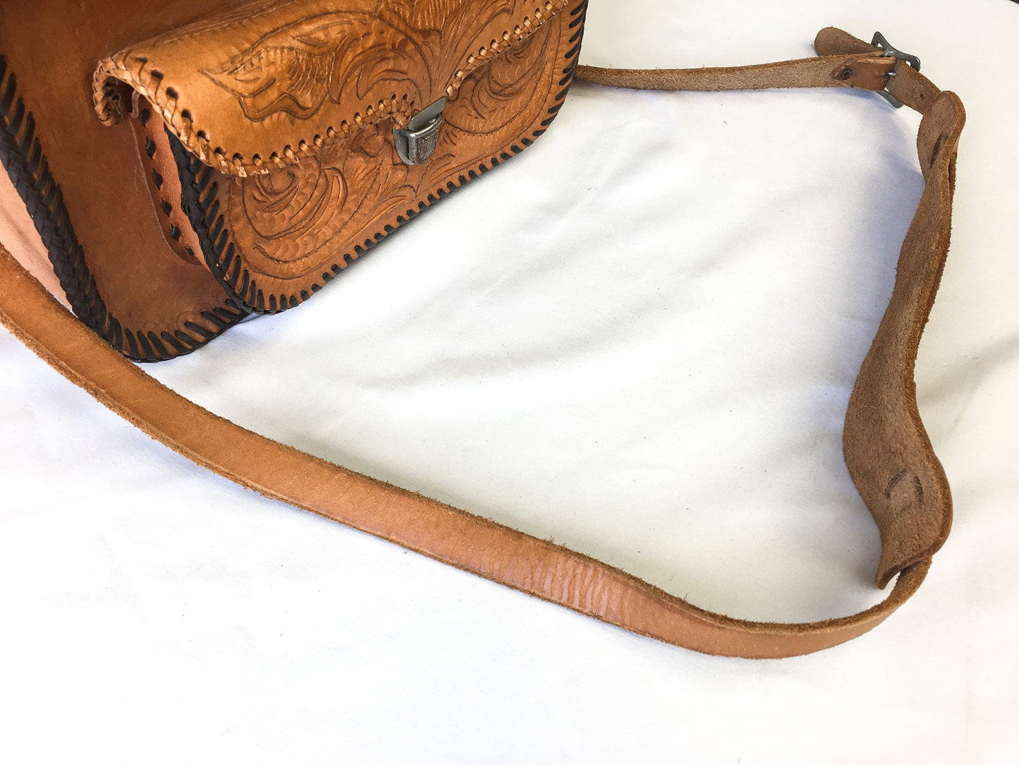 Vintage 70s Handcrafted Large Brown Tooled Leather Purse with Floral Engraving Details