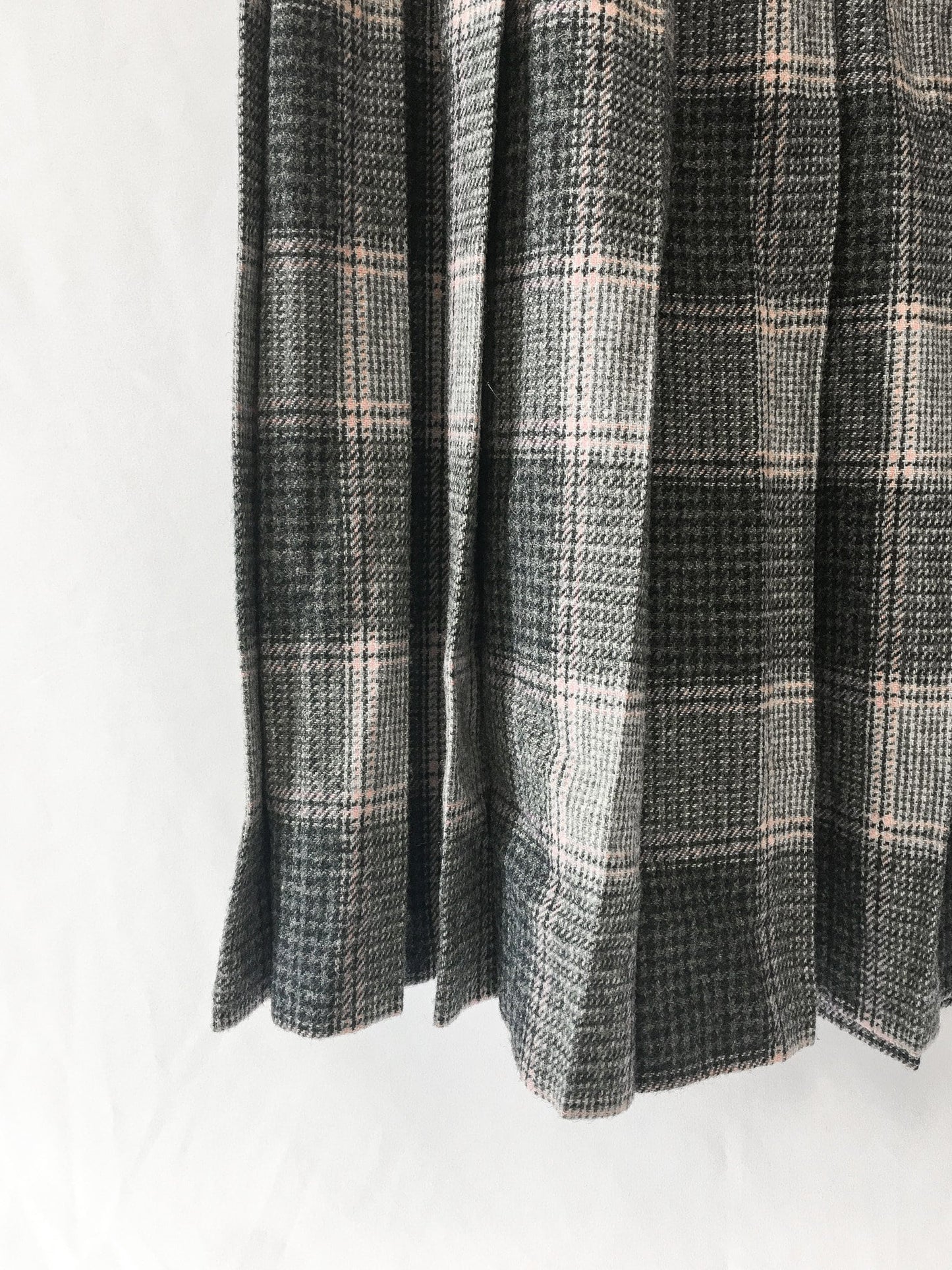 Vintage 80s Pendleton Petite Gray and Pink Tartan Print Wool Maxi Skirt, Vintage Sz. 8