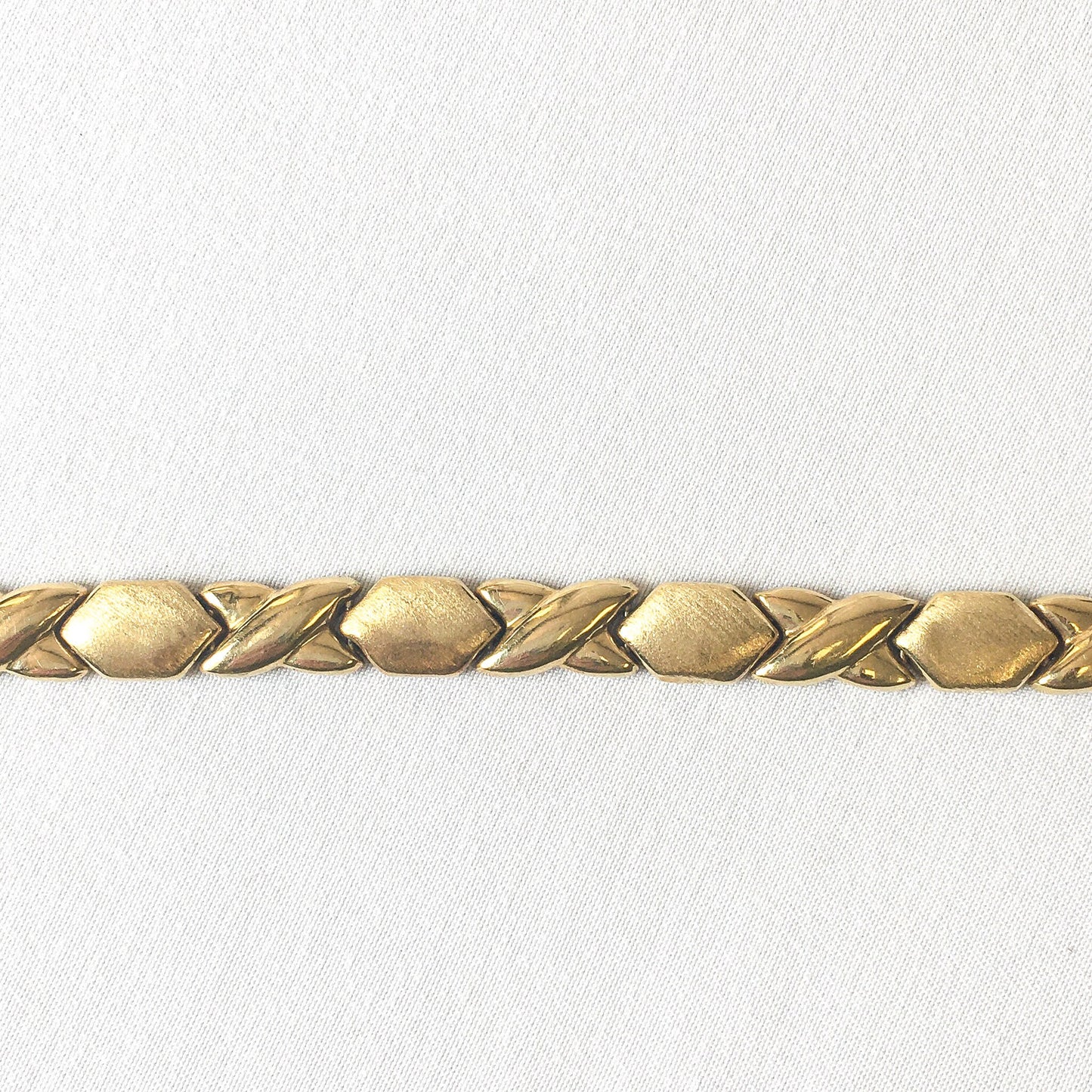 Vintage F14k Italy X and O Matte and Polished Hollow Bracelet, 8.92mm