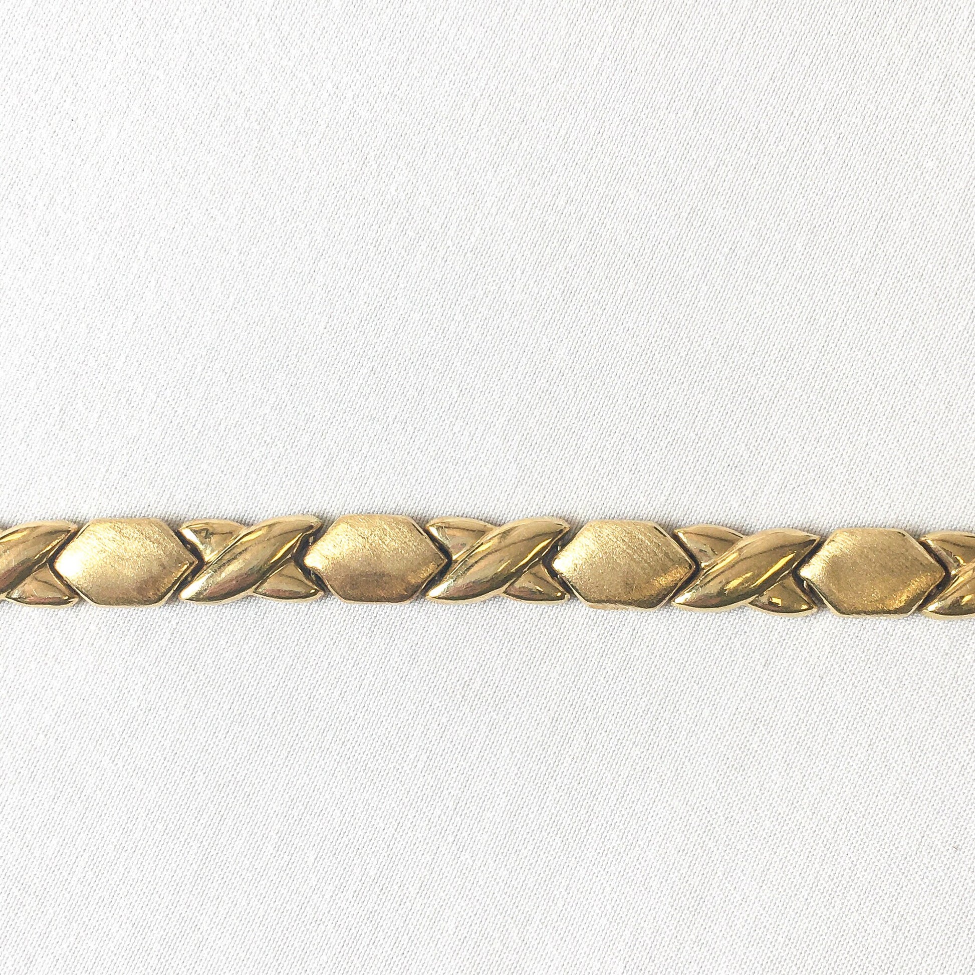 Vintage F14k Italy X and O Matte and Polished Hollow Bracelet, 8.92mm