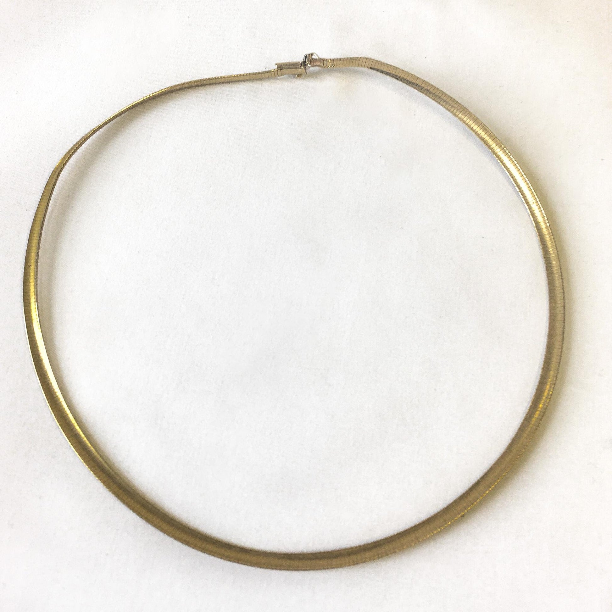 10K Italy Aurafin 22 Domed Omega Necklace, 17"