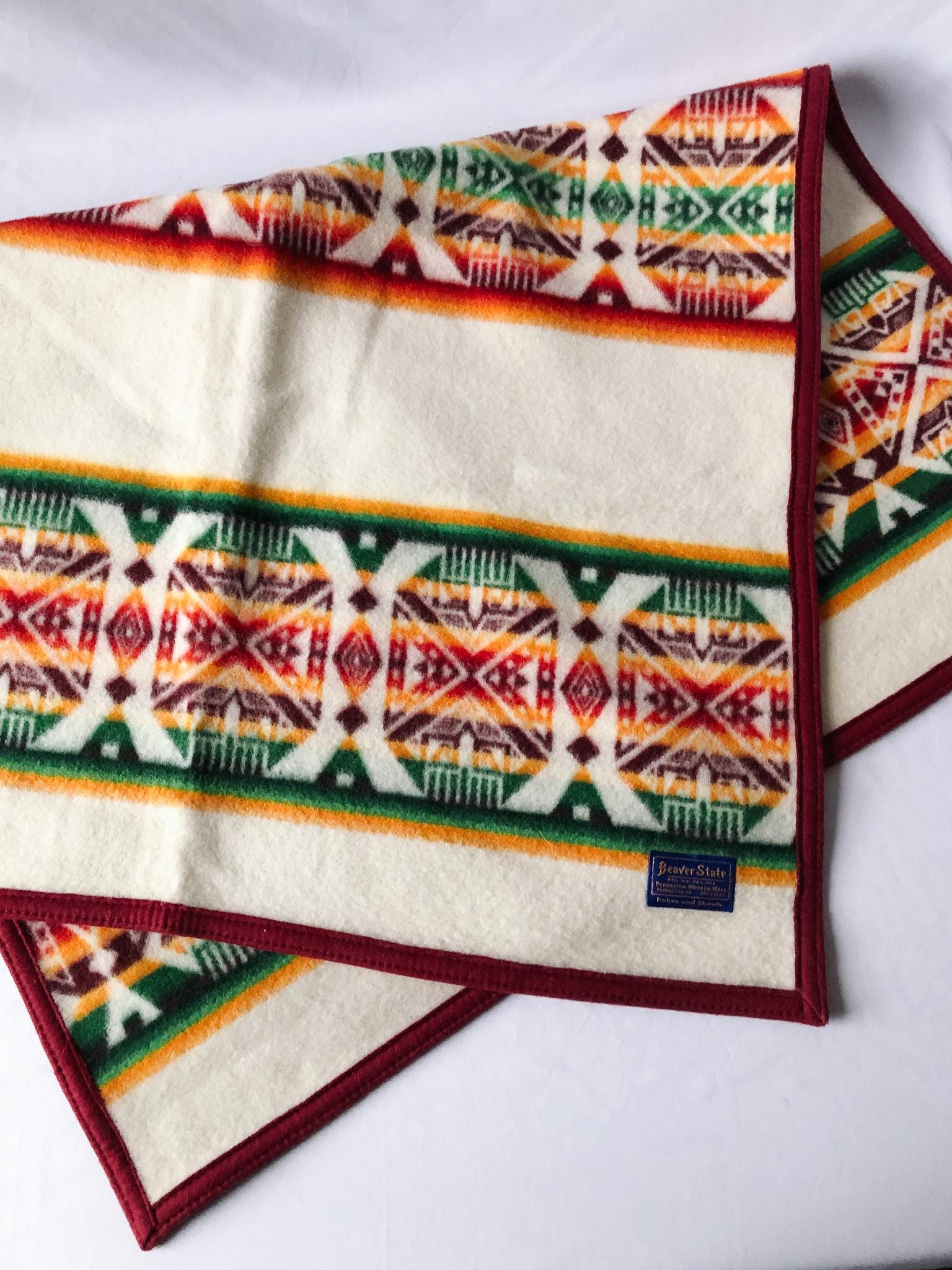 Vintage Pendleton Beaver State Blanket USA Wool Throw Blanket with Southwest Print, Small Blanket 43" x 31.5"