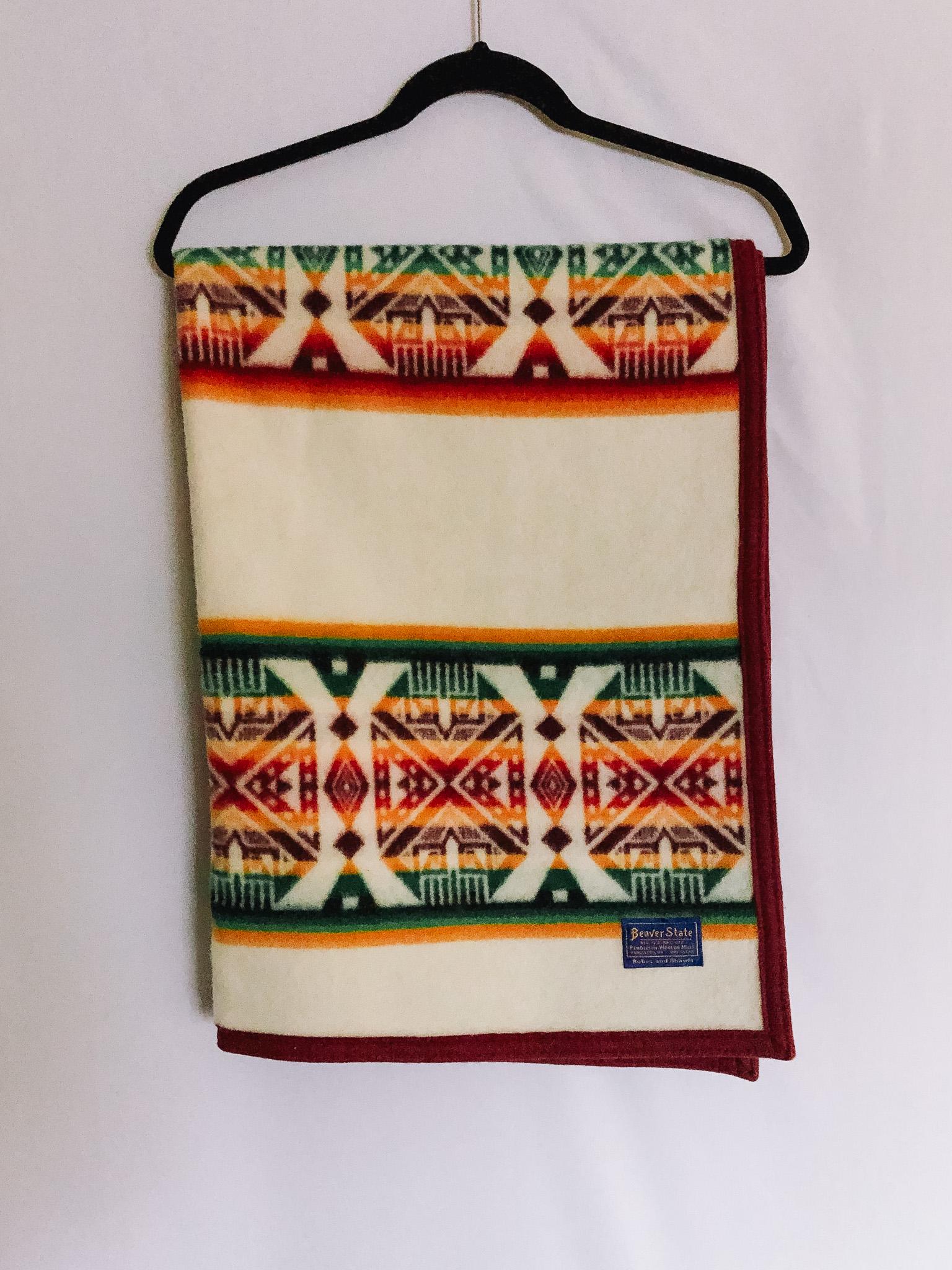 Vintage Pendleton Beaver State Blanket USA Wool Throw Blanket with Southwest Print, Small Blanket 43" x 31.5"